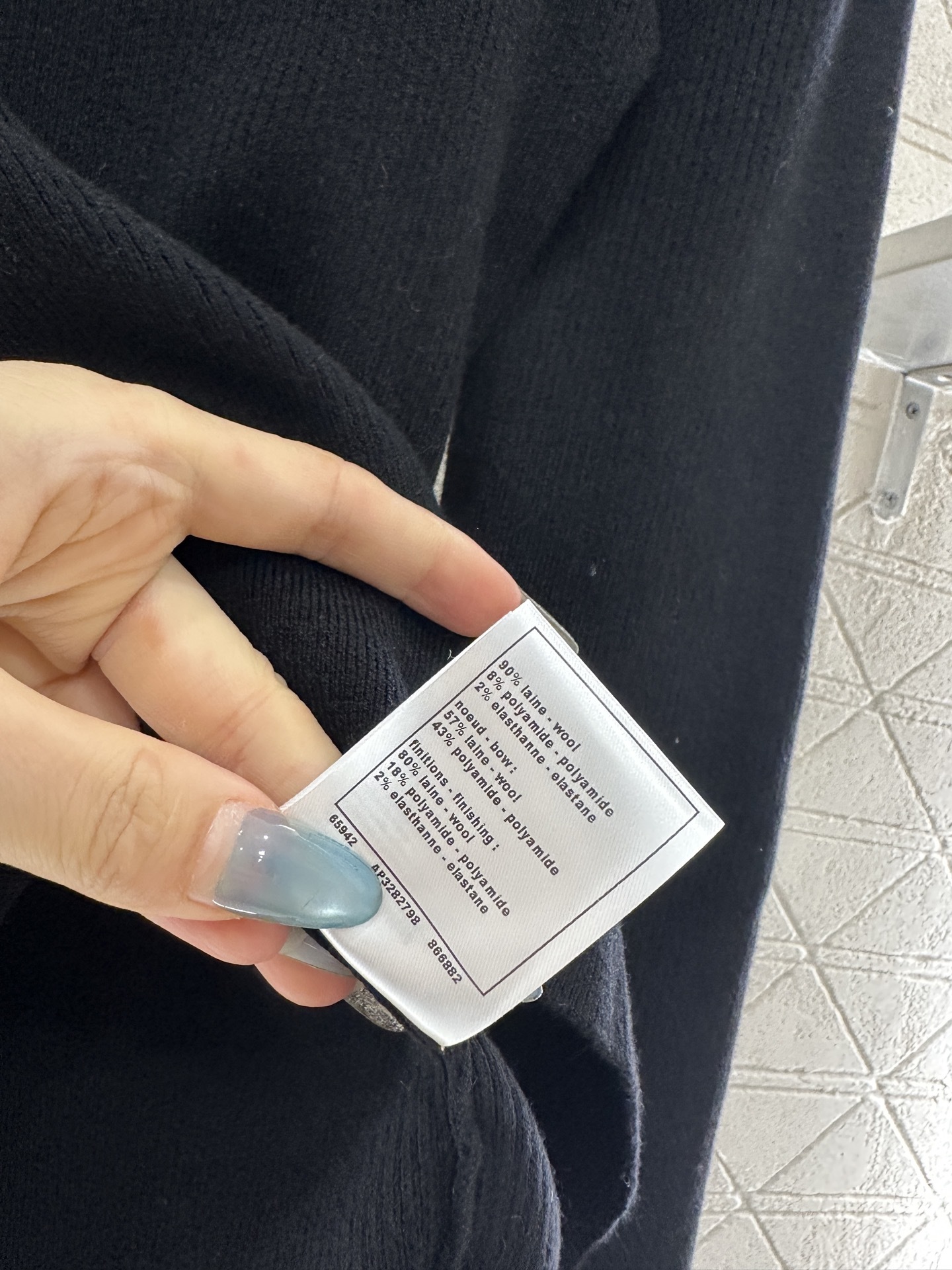 ♥Chane*♥2025新品上架 单袖蝴蝶结针织上衣定制YB羊绒羊毛纱线织造,质感高级,舒适柔软,圆领针