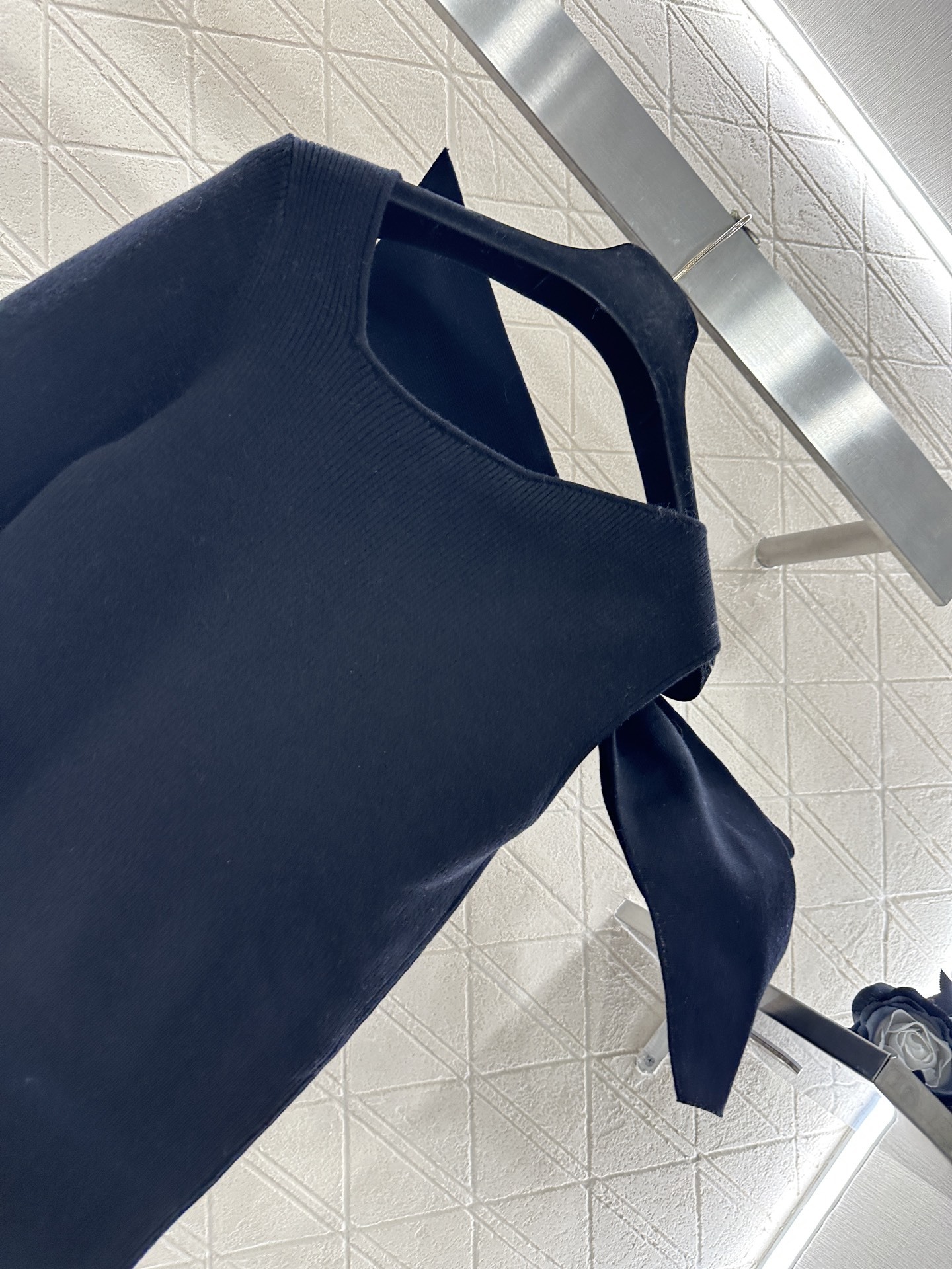 ♥Chane*♥2025新品上架 单袖蝴蝶结针织上衣定制YB羊绒羊毛纱线织造,质感高级,舒适柔软,圆领针