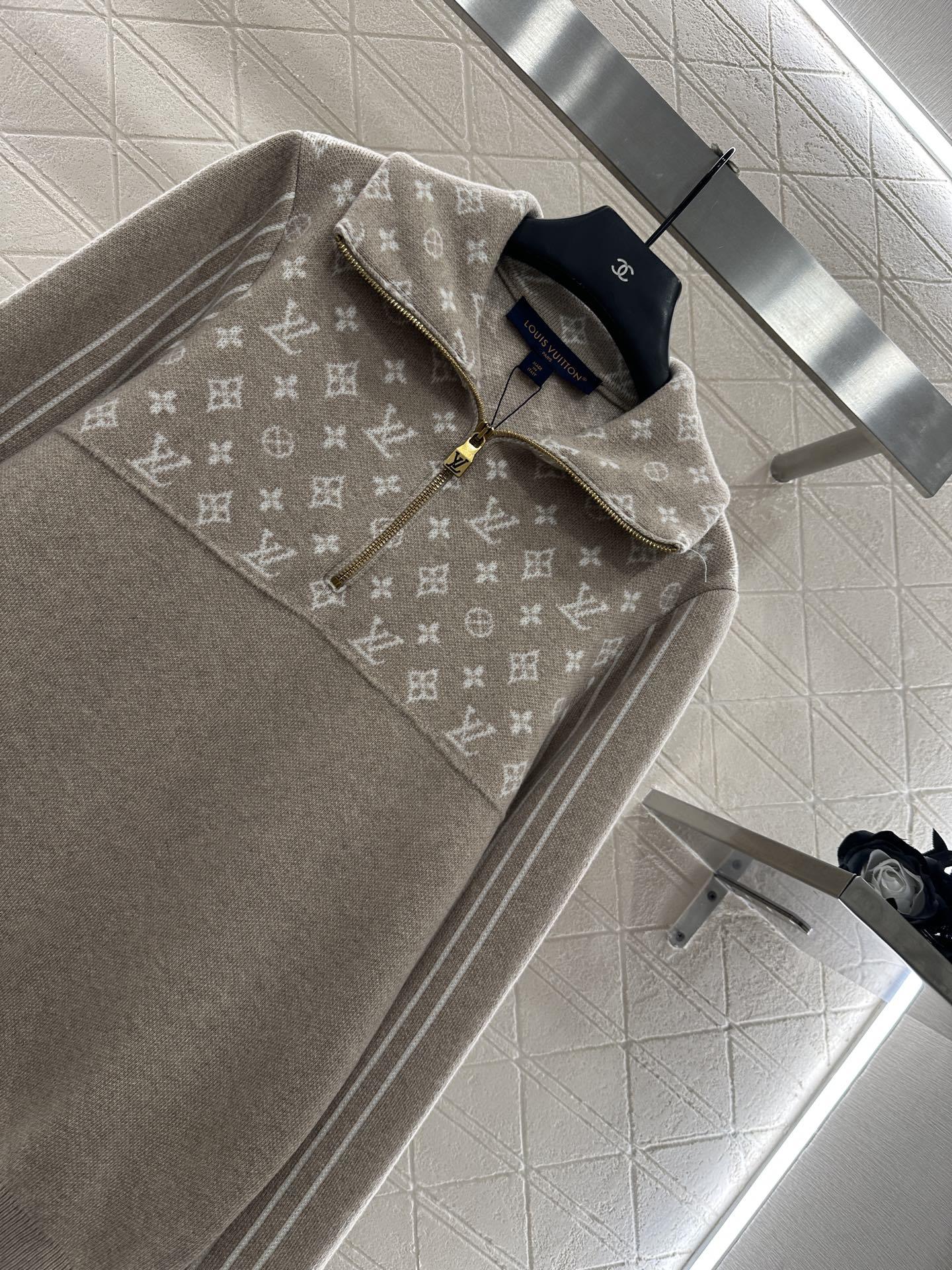 ♥Louis vuitto*♥2025新品上架 翻领拼接提花针织上衣定制YB羊毛纱线织造,柔软舒适,洋气