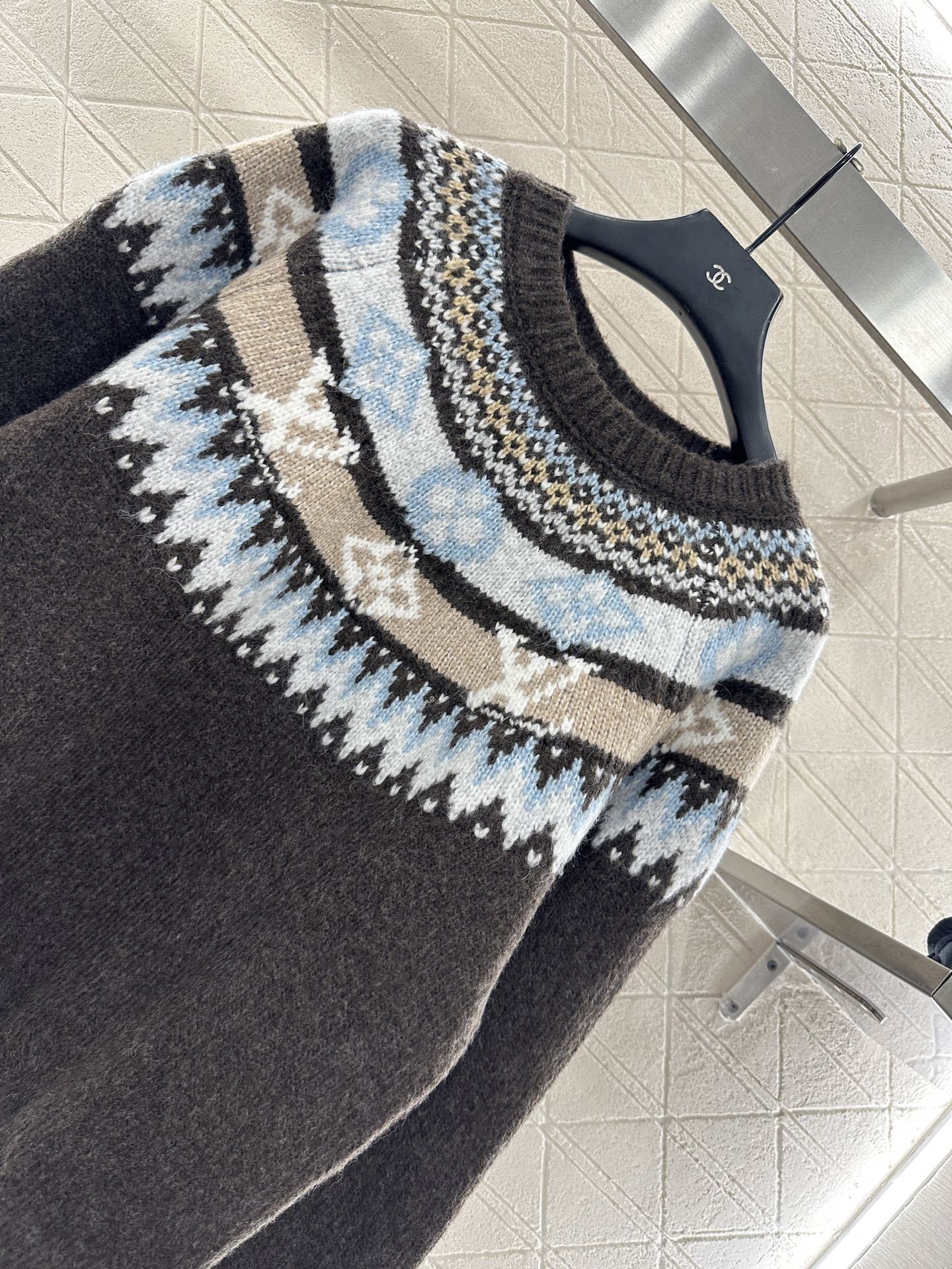 ♥Louis vuitto*♥2025新品上架 重工钩花圆领套头毛衣滑雪系列#定制YB羊绒羊毛针织材质,