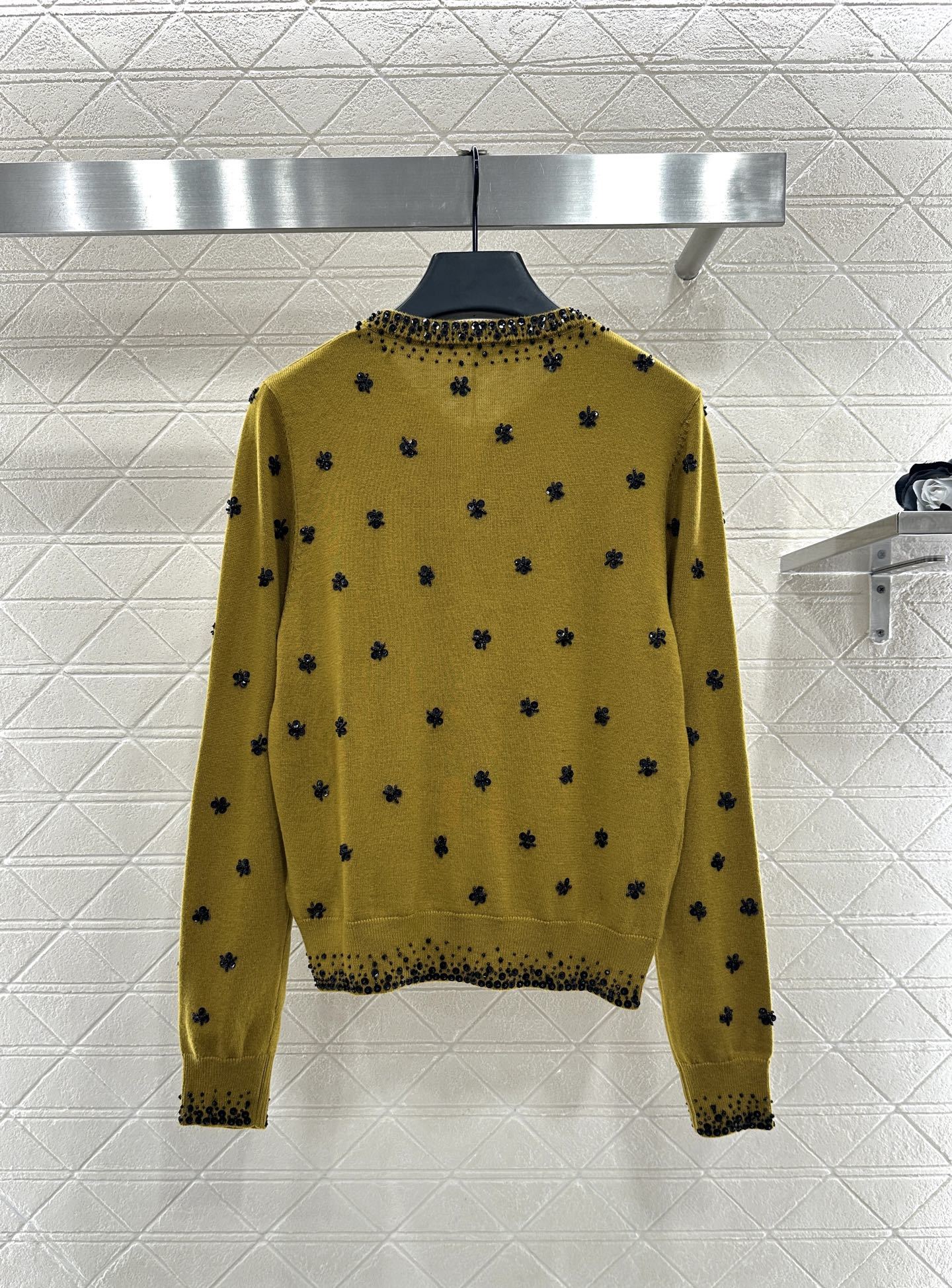 ♥Miumi*♥2025新品上架 亮片钉珠针织开衫定制YB羊毛纱线织造,密度细针织造,清晰毛感肌理,舒适