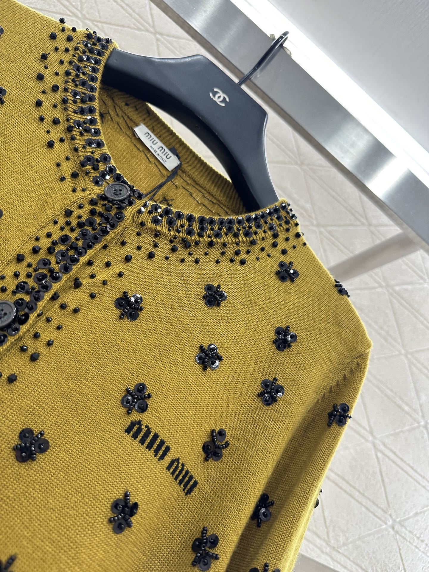 ♥Miumi*♥2025新品上架 亮片钉珠针织开衫定制YB羊毛纱线织造,密度细针织造,清晰毛感肌理,舒适