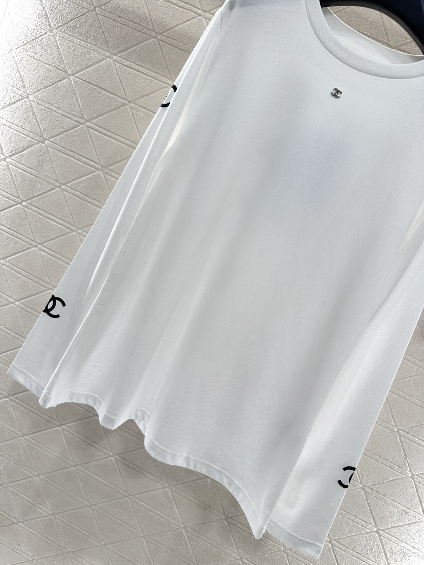 ♥Chane*♥2025新品上架 宽松徽标长袖上衣定制YB斜纹全棉材质,质感细腻,穿搭舒适,宽松长袖上衣