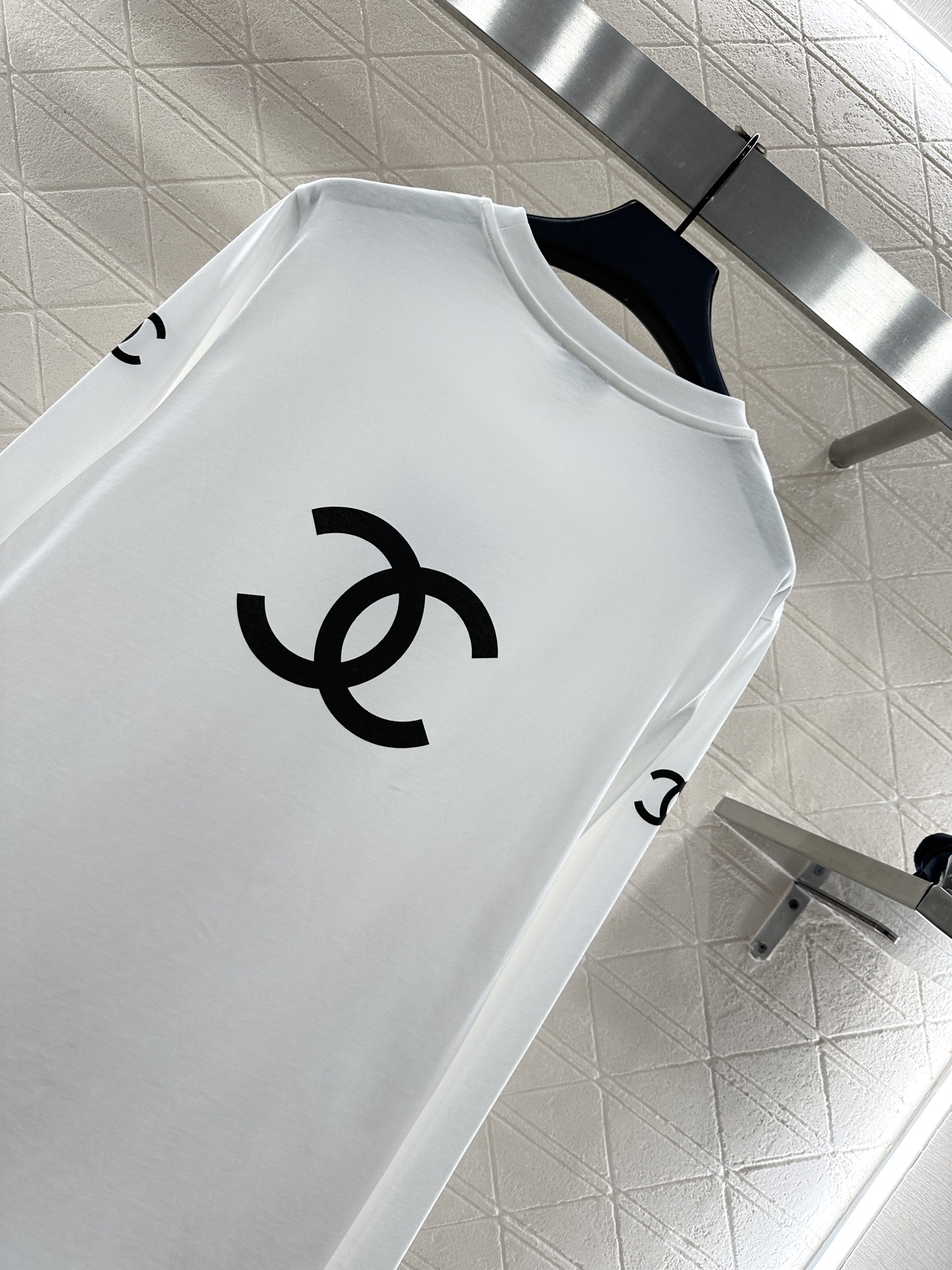 ♥Chane*♥2025新品上架 宽松徽标长袖上衣定制YB斜纹全棉材质,质感细腻,穿搭舒适,宽松长袖上衣