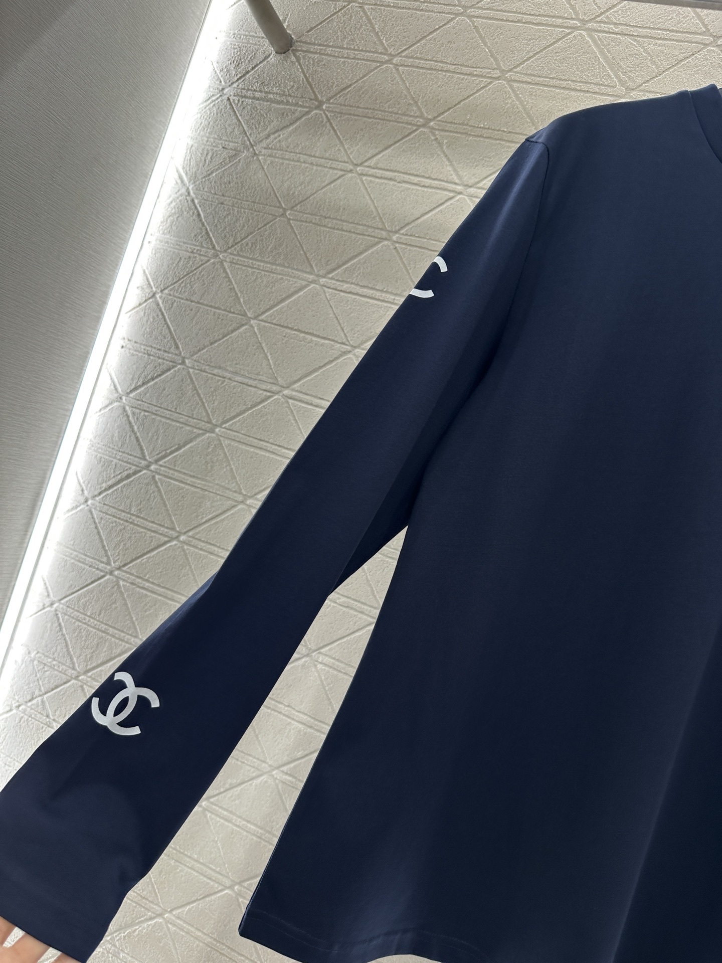 ♥Chane*♥2025新品上架 宽松徽标长袖上衣定制YB斜纹全棉材质,质感细腻,穿搭舒适,宽松长袖上衣