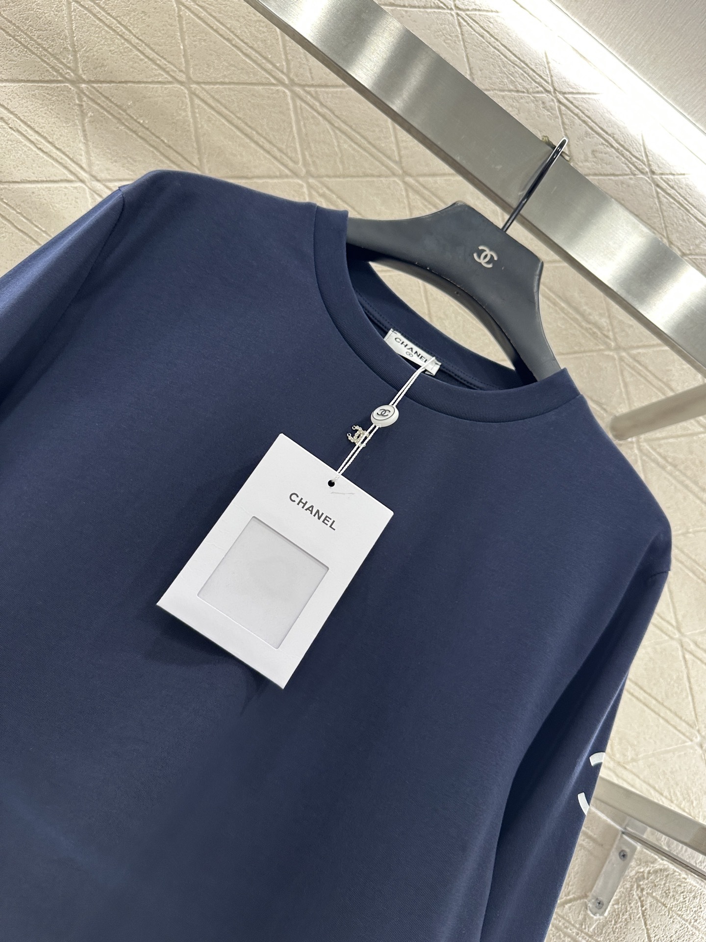 ♥Chane*♥2025新品上架 宽松徽标长袖上衣定制YB斜纹全棉材质,质感细腻,穿搭舒适,宽松长袖上衣