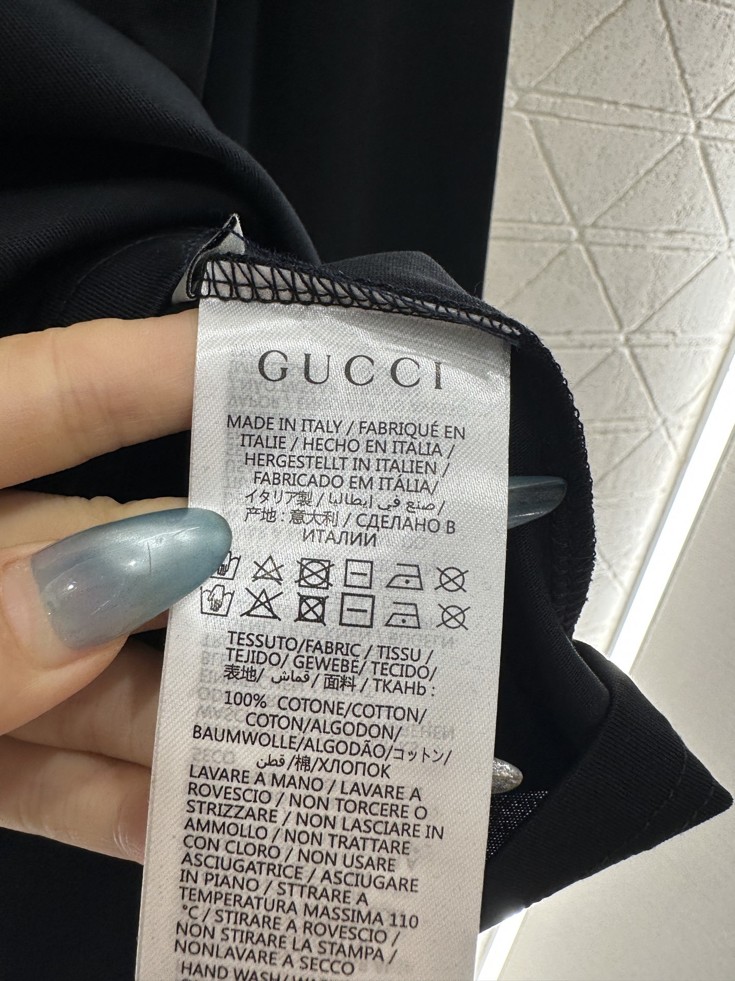 ♥Gucc*♥2025新品上架 水钻字母长袖上衣定制YB斜纹全棉材质,质感细腻,穿搭舒适,宽松上衣裁剪,