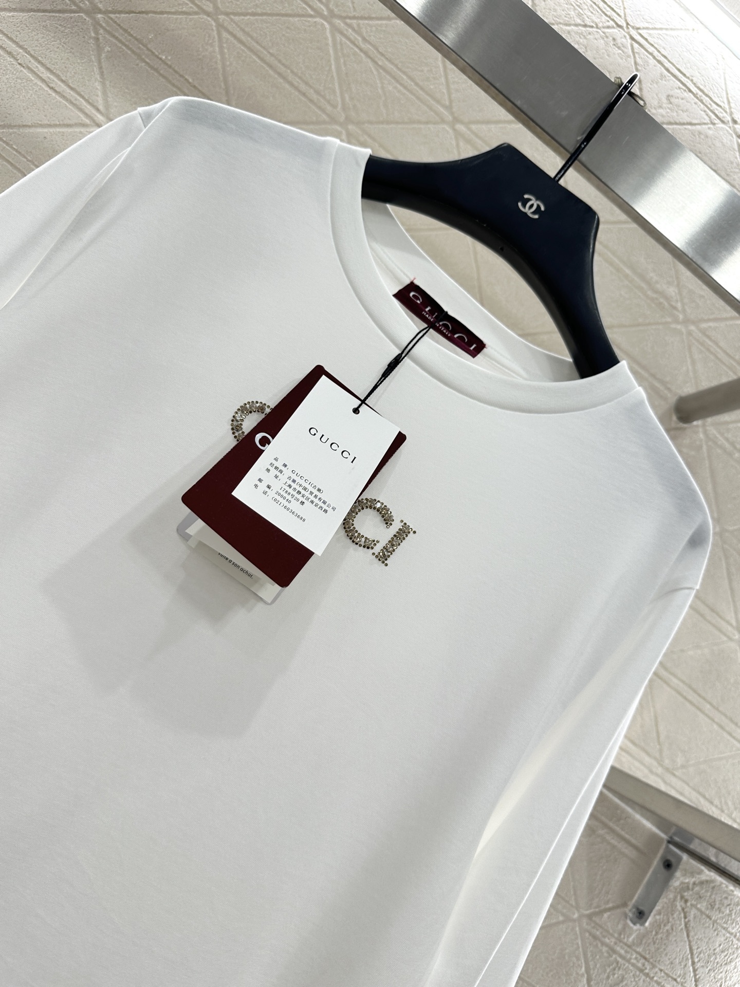 ♥Gucc*♥2025新品上架 水钻字母长袖上衣定制YB斜纹全棉材质,质感细腻,穿搭舒适,宽松上衣裁剪,