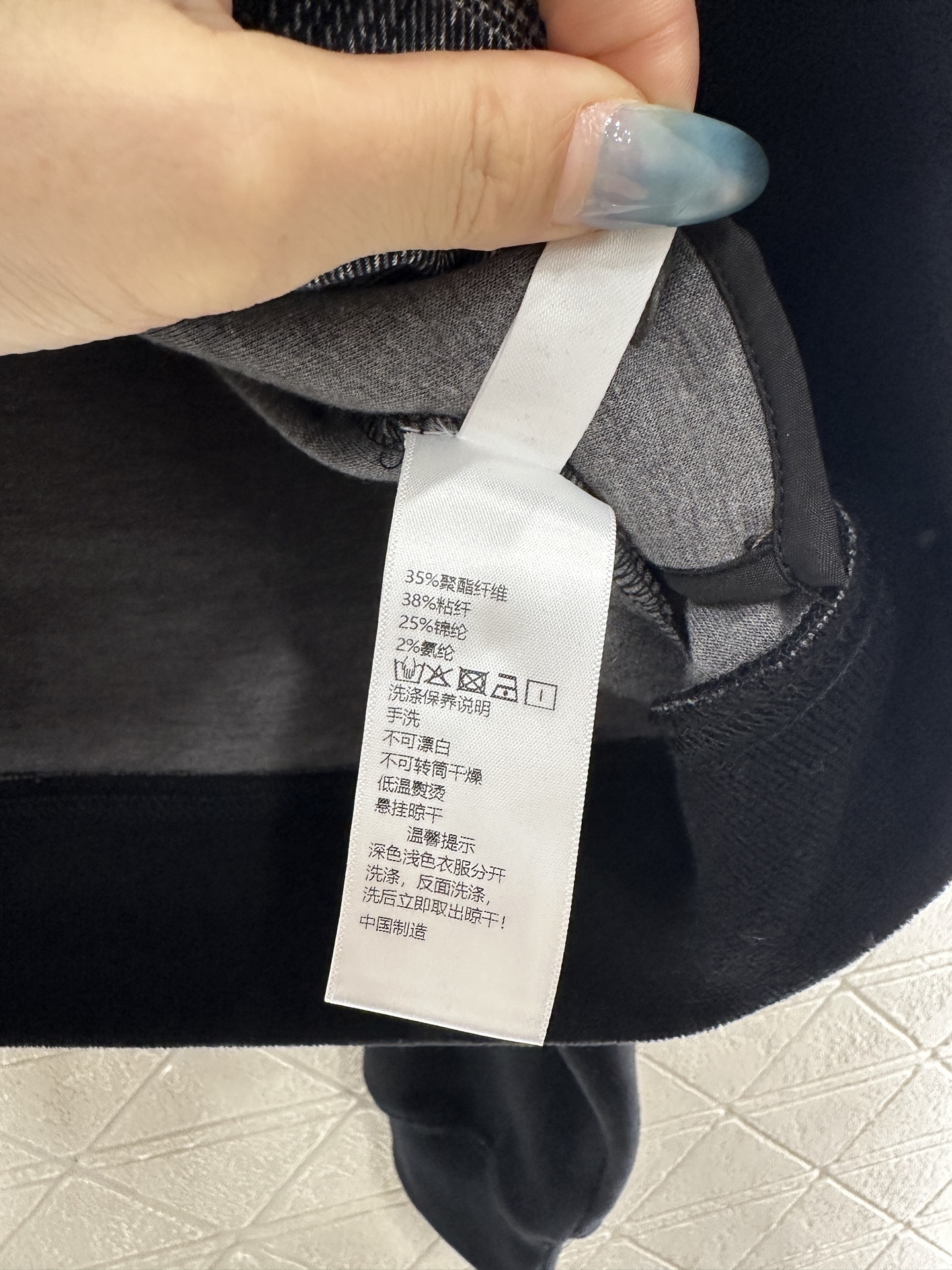 ♥Miumi*♥2025新品上架 连帽外套长裤套装定制YB进口棉纶材质,秋冬保暖厚度,舒适好穿,垂顺有型