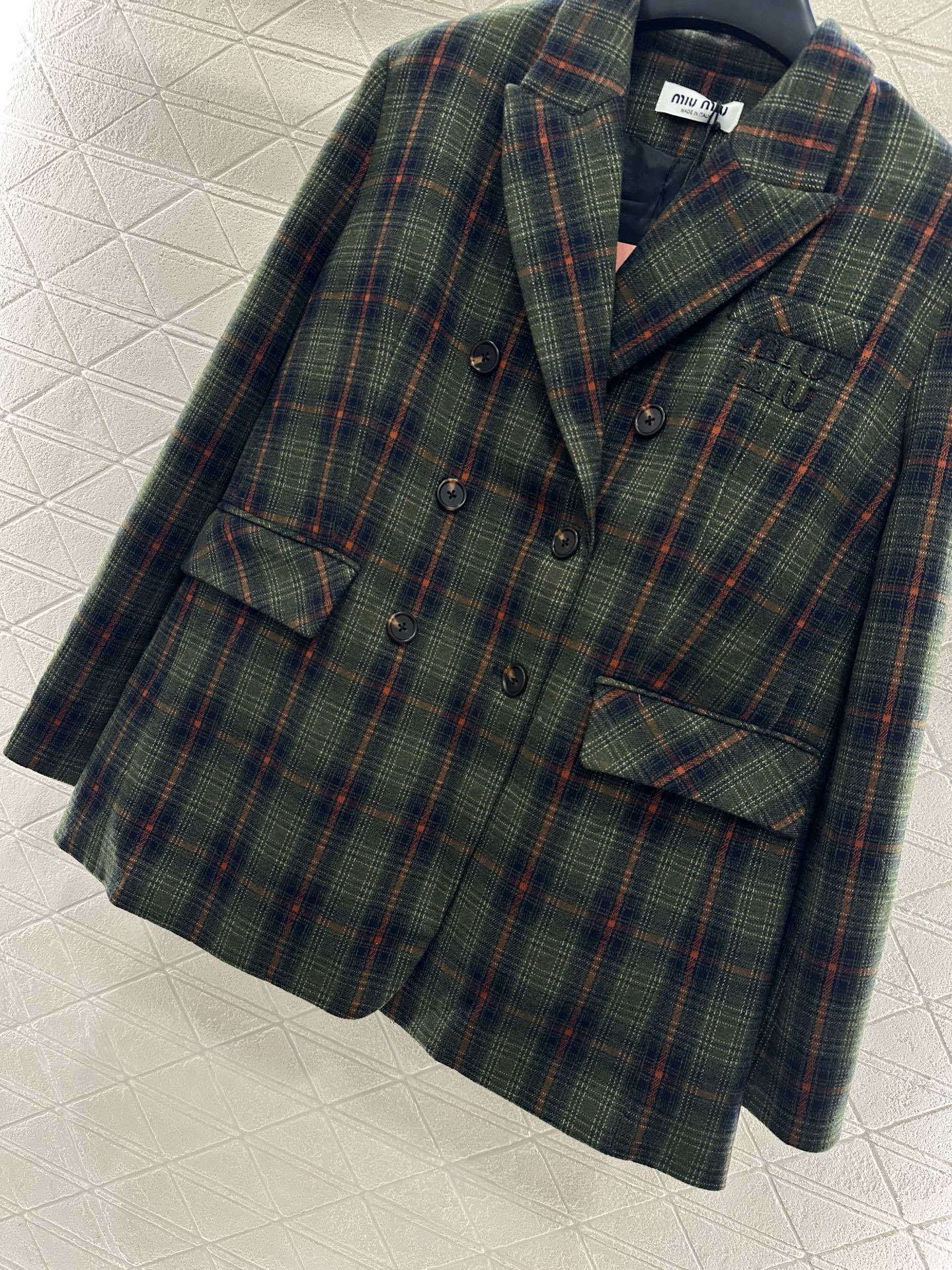 ♥Miumi*♥2025新品上架 格纹西装外套半裙套装定制YB进口人棉材质,质感高级,光泽感明显,翻领西