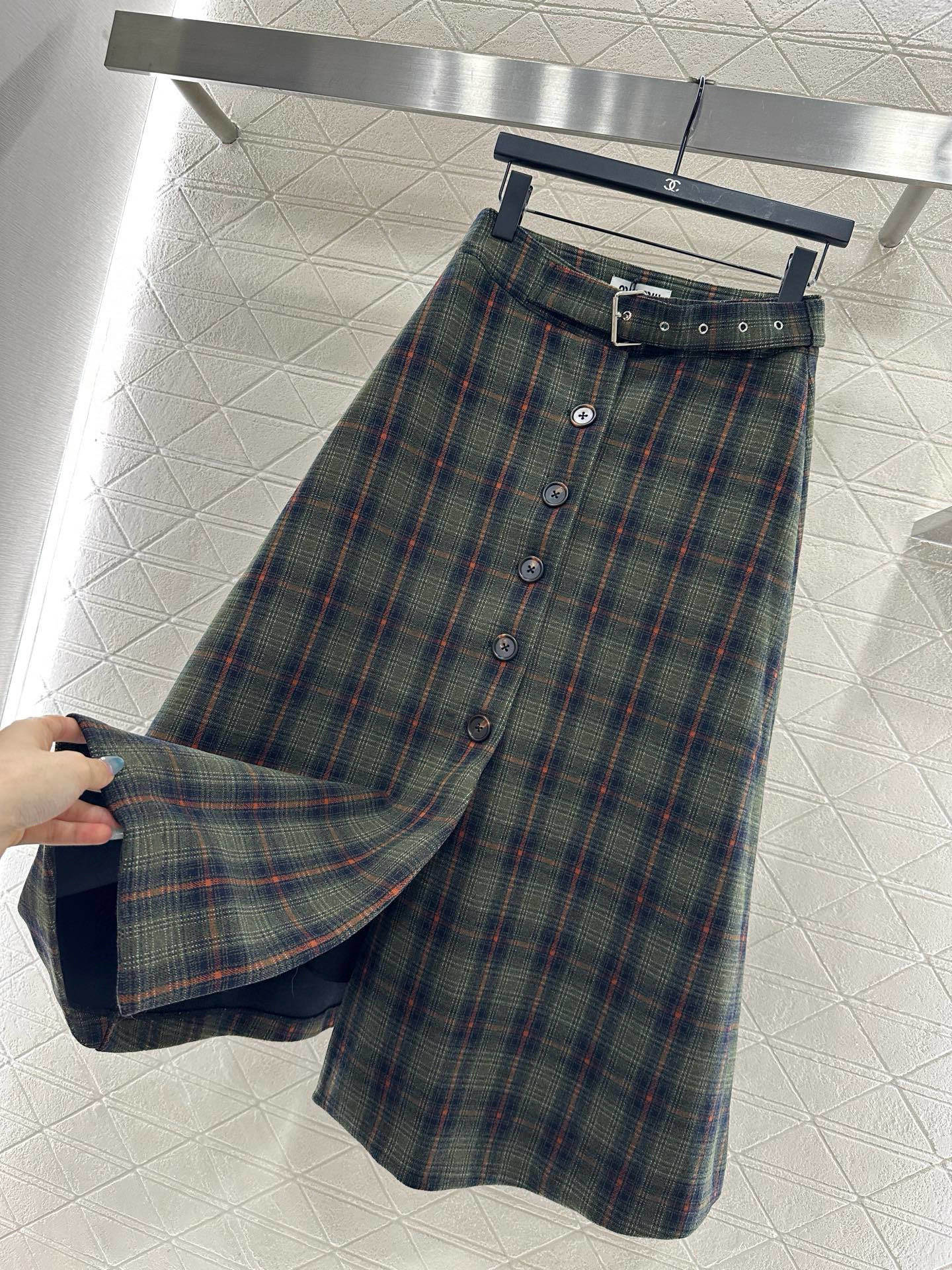 ♥Miumi*♥2025新品上架 格纹西装外套半裙套装定制YB进口人棉材质,质感高级,光泽感明显,翻领西