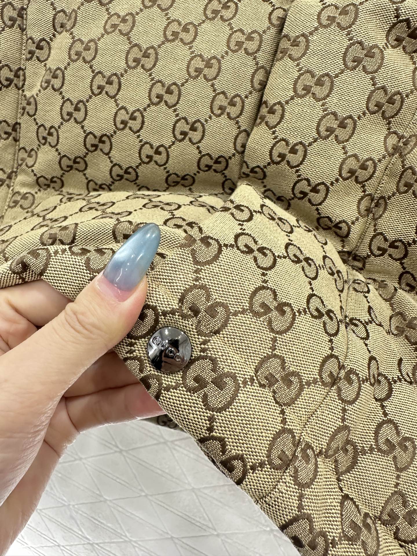 ♥Gucc*♥2025新品上架 可拆卸提花连帽羽绒服定制YB进口提花材质，白鹅绒填充内里，整件轻盈保暖，