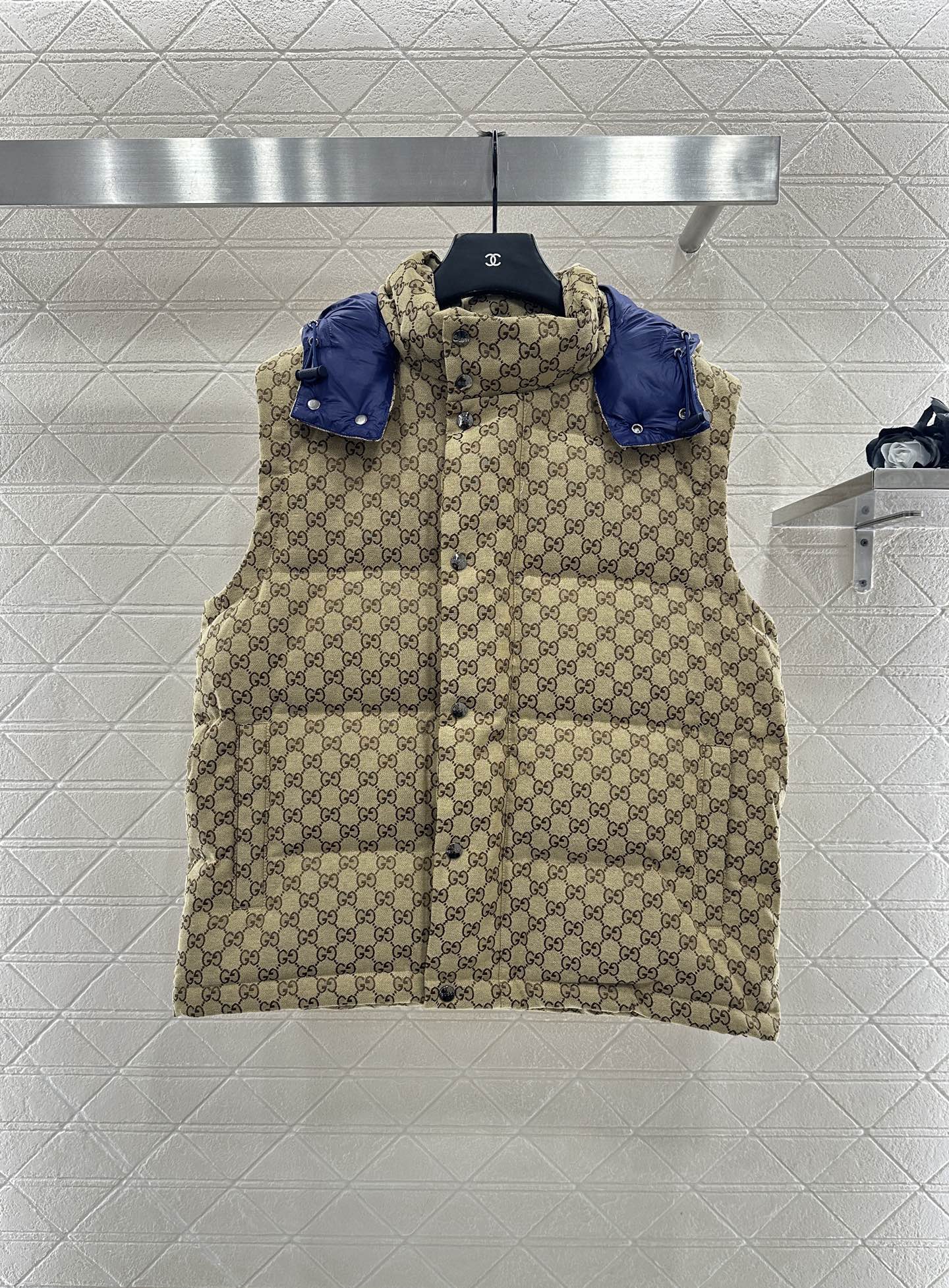 ♥Gucc*♥2025新品上架 可拆卸提花连帽羽绒服定制YB进口提花材质，白鹅绒填充内里，整件轻盈保暖，