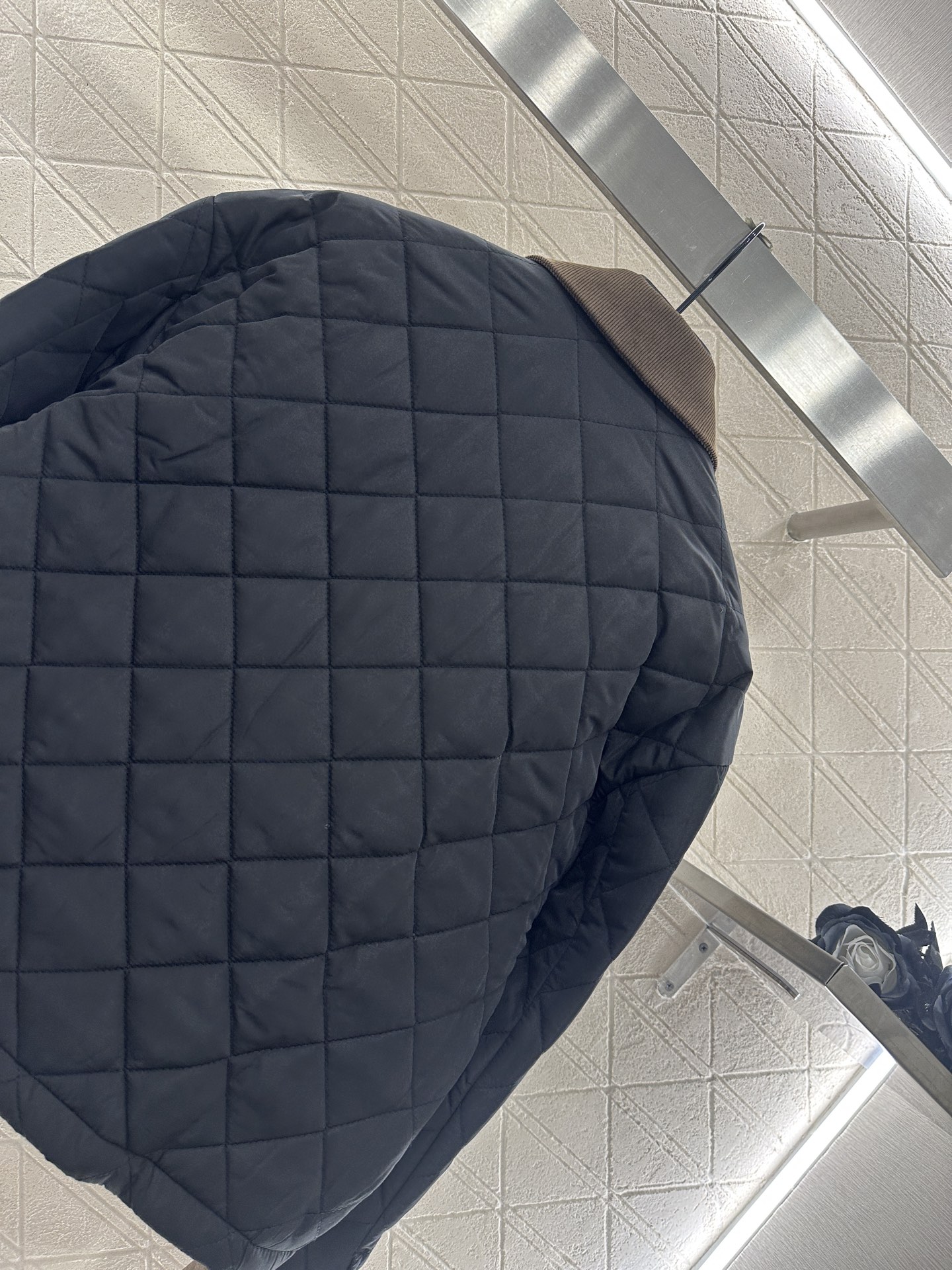 ♥Prad*♥2025新品上架 灯芯绒领菱格纹棉服外套定制YB防风防水尼龙材质，羽绒棉填充内里，整件轻盈