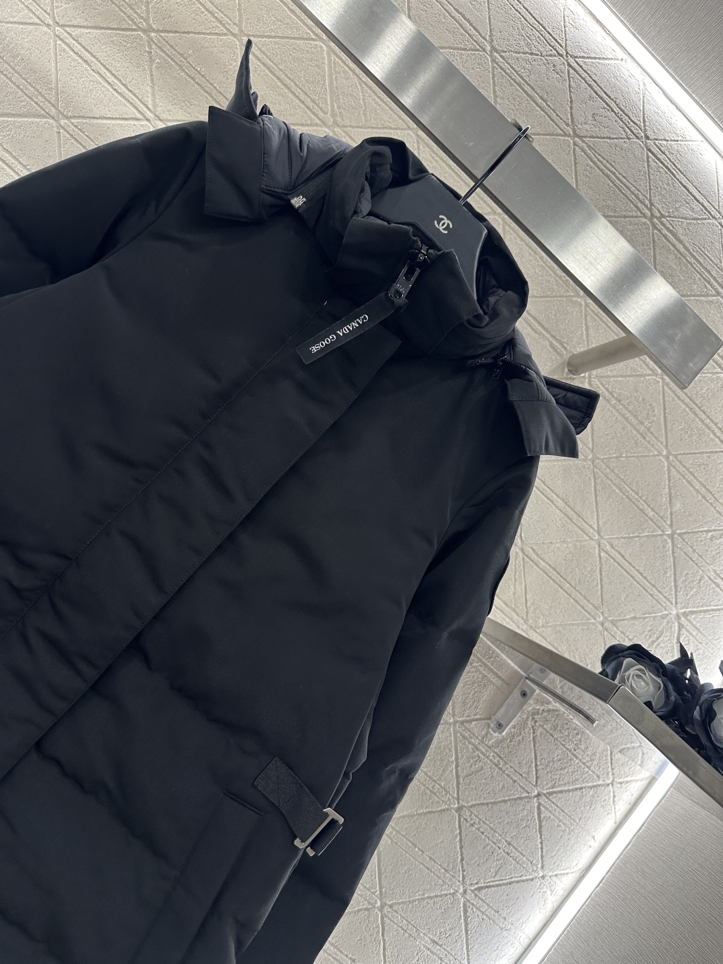 ♥Canada Goose*♥2025新品上架 可拆卸连帽收腰羽绒服定制YB进口防风防水尼龙材质，其工艺