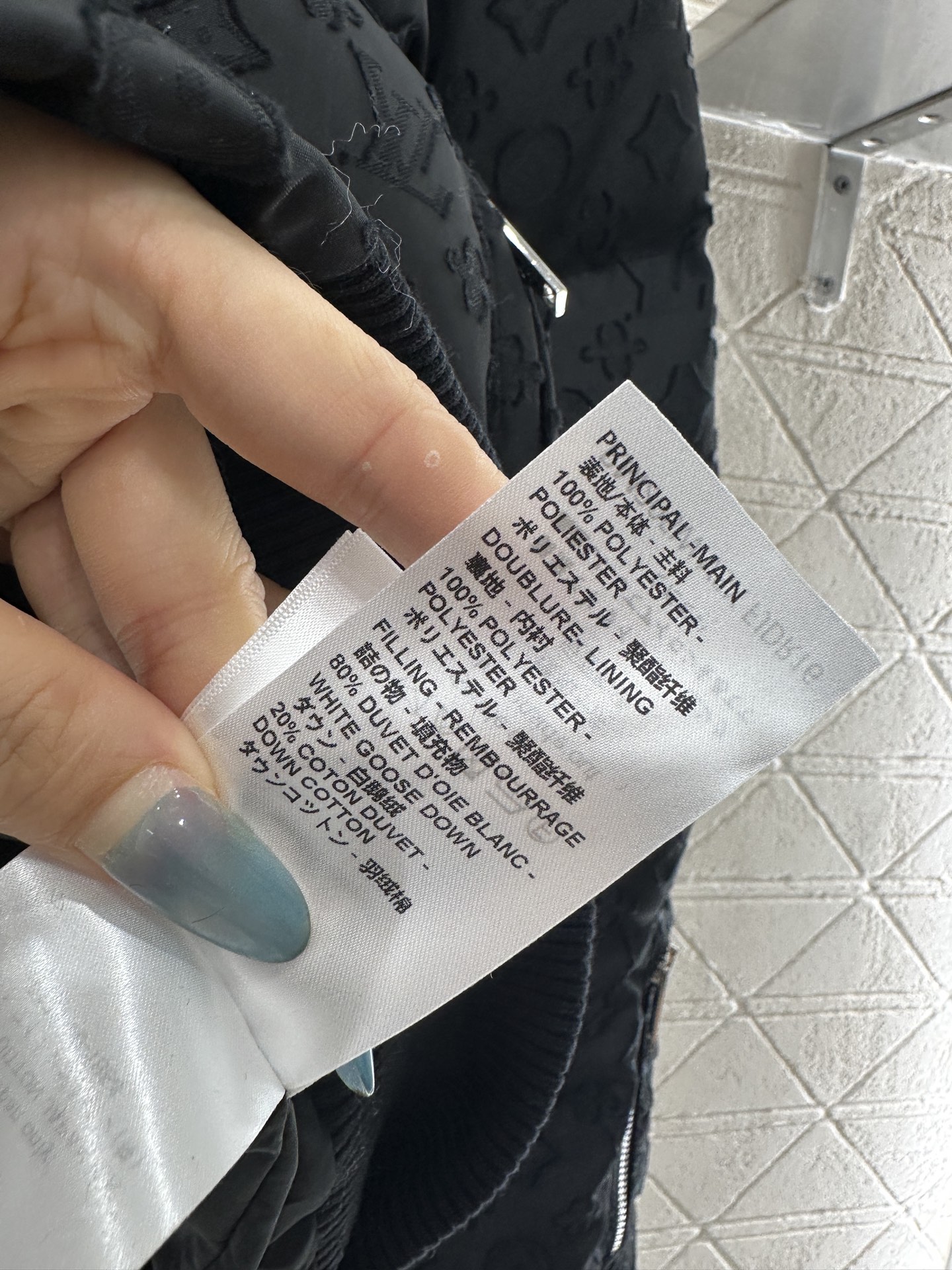 ♥Louis vuitto*♥2025新品上架 提花连帽羽绒服定制YB进口提花材质，羽绒填充内里，整件轻