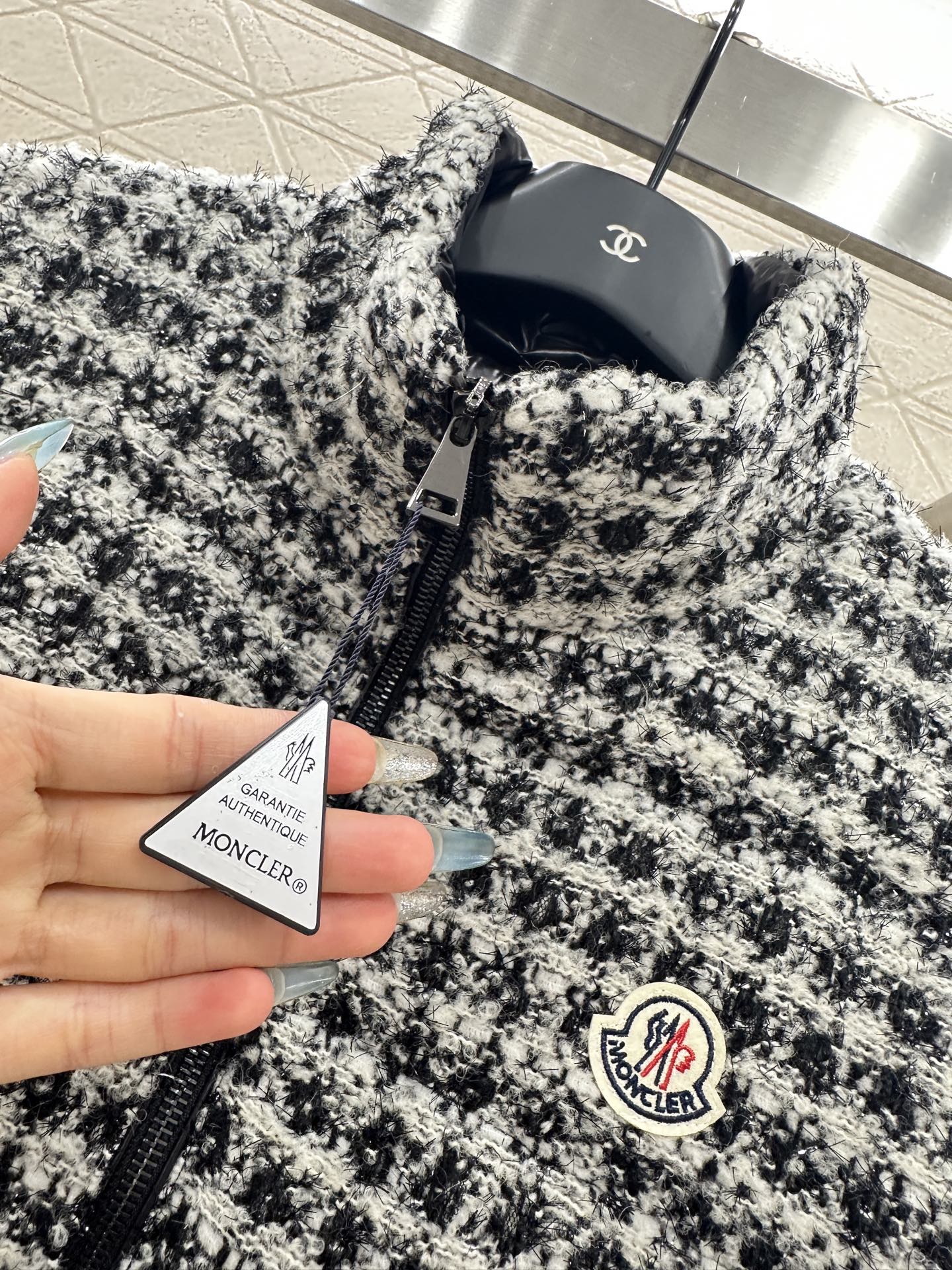 ♥Moncle*♥2025新品上架 立领毛呢羽绒马甲定制YB进口羊毛呢材质，其工艺还原，升级材质，提升秋