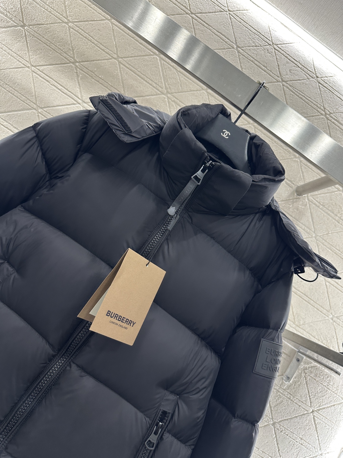 ♥BBR*♥2025新品上架 可拆卸连帽羽绒服定制YB进口防风防水尼龙材质，其工艺还原，升级材质，提升秋