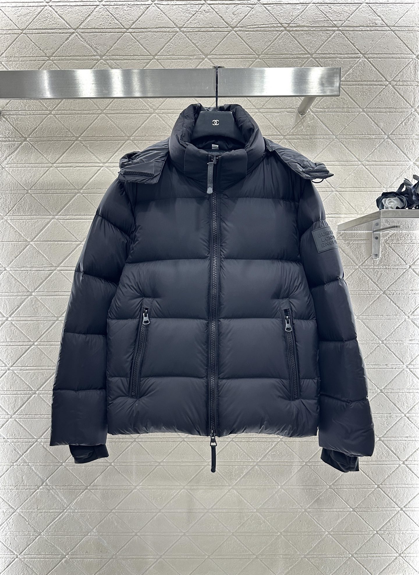 ♥BBR*♥2025新品上架 可拆卸连帽羽绒服定制YB进口防风防水尼龙材质，其工艺还原，升级材质，提升秋