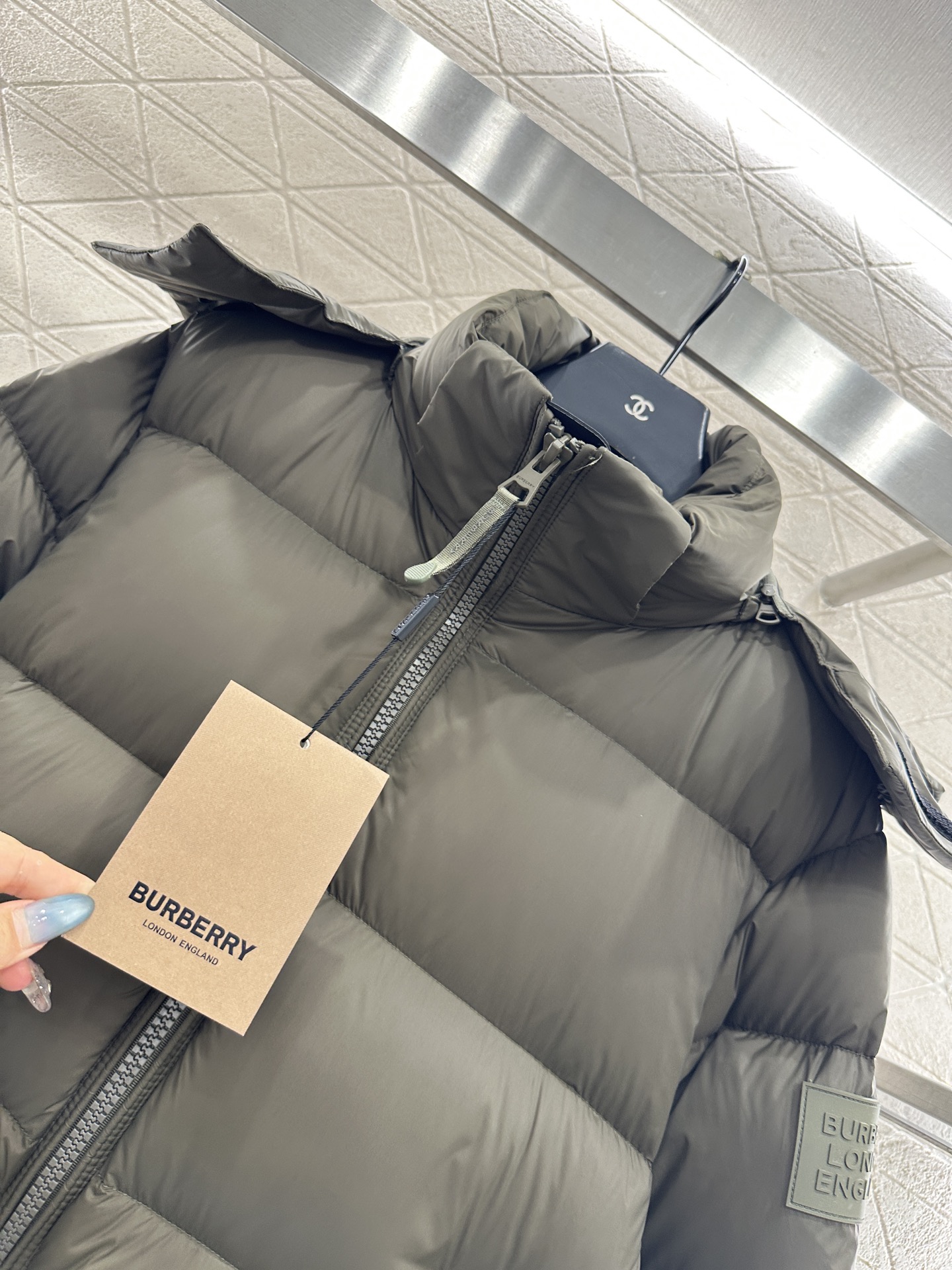 ♥BBR*♥2025新品上架 可拆卸连帽羽绒服定制YB进口防风防水尼龙材质，其工艺还原，升级材质，提升秋