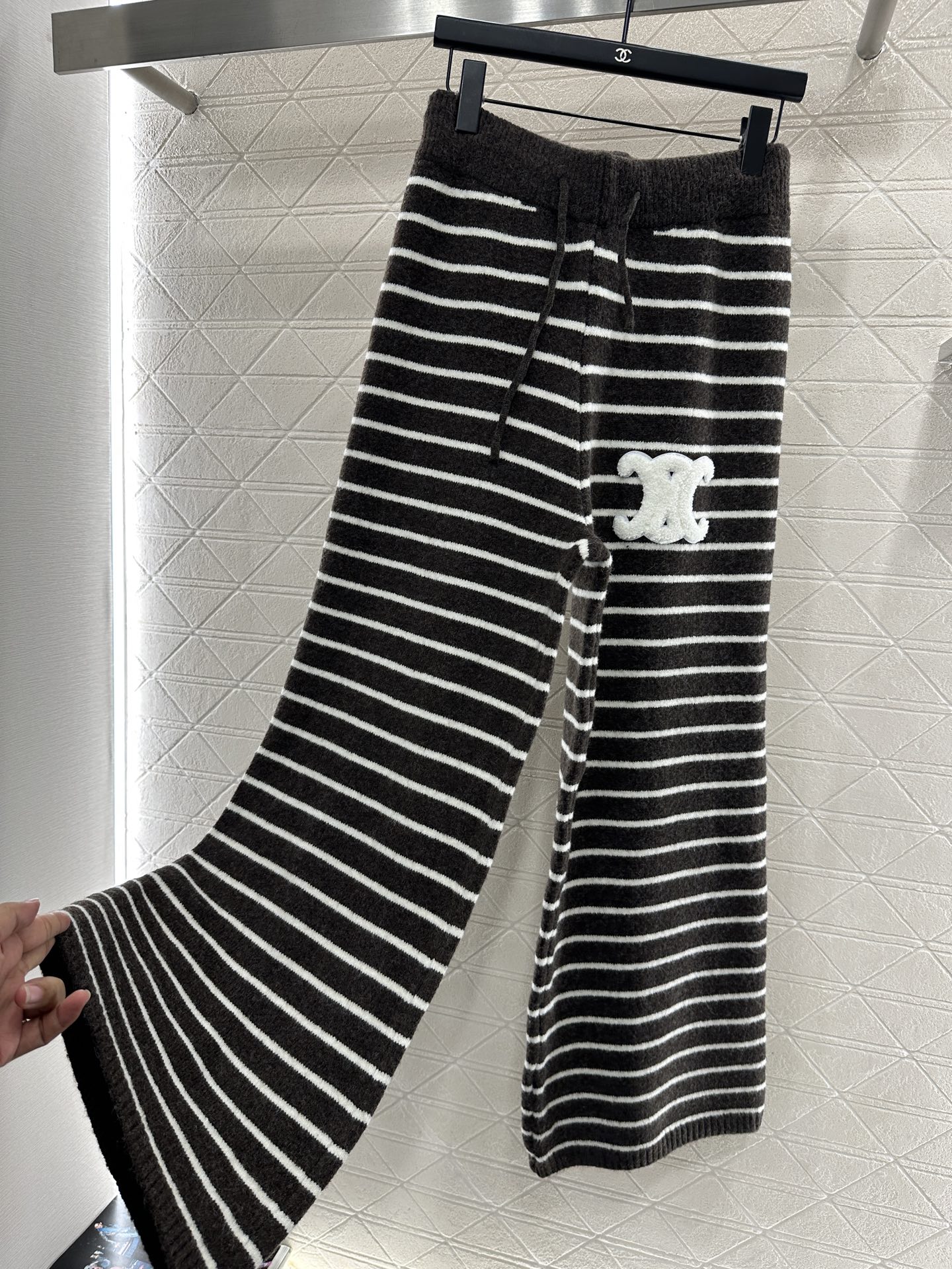 ♥Celin*♥2025新品上架 条纹针织套头上衣长裤套装定制YB羊毛纱线织造，针织羊毛材质，柔软细腻，