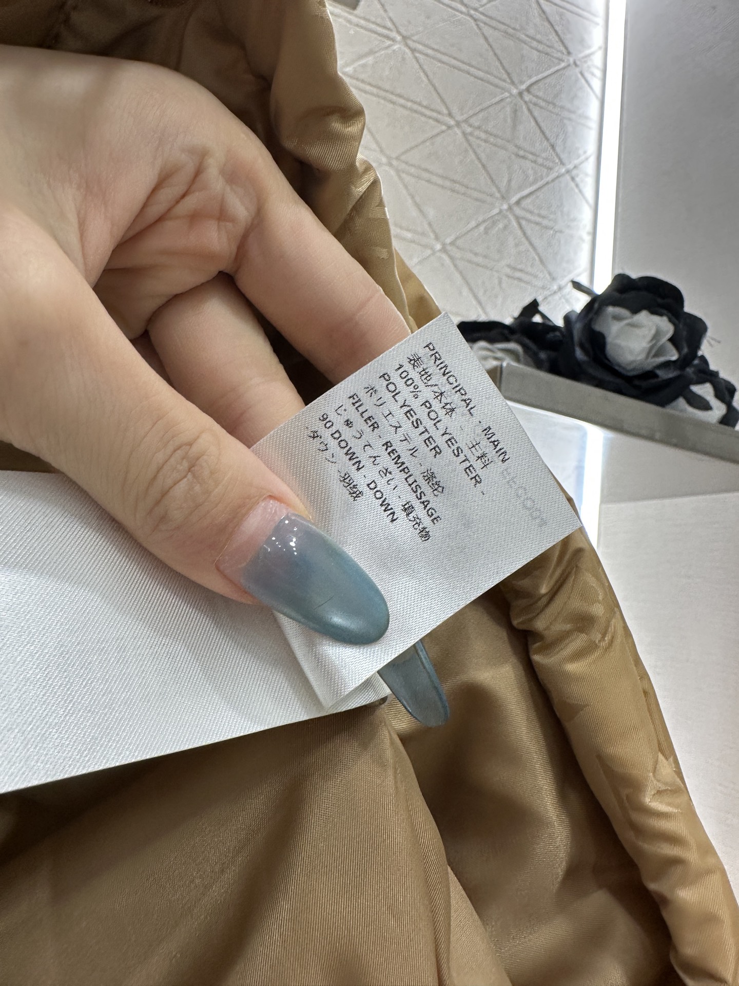 ♥Louis vuitto*♥2025新品上架 可拆卸连帽提花羽绒服定制YB进口防风防水尼龙材质，其工艺