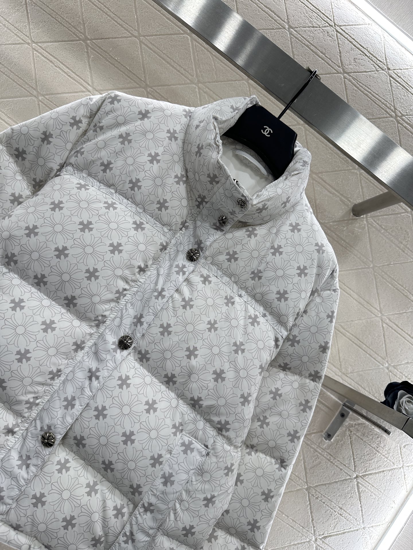 ♥Chrome heart*♥2025新品上架 十字架印花羽绒外套定制YB防风防水尼龙材质，白鹅绒填充内