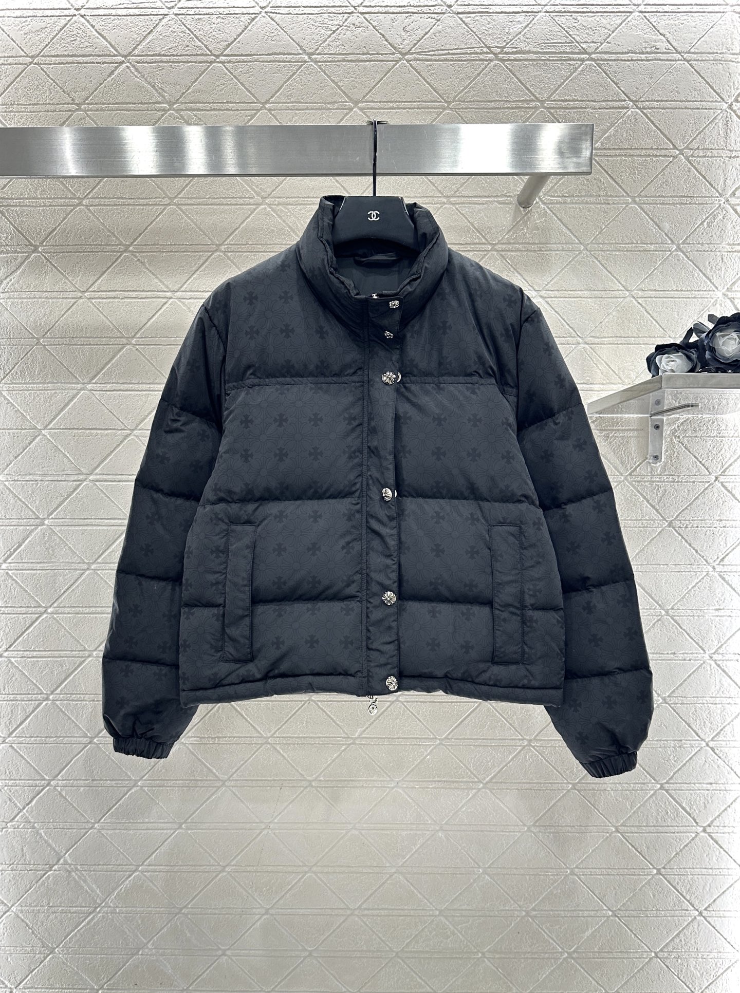 ♥Chrome heart*♥2025新品上架 十字架印花羽绒外套定制YB防风防水尼龙材质，白鹅绒填充内