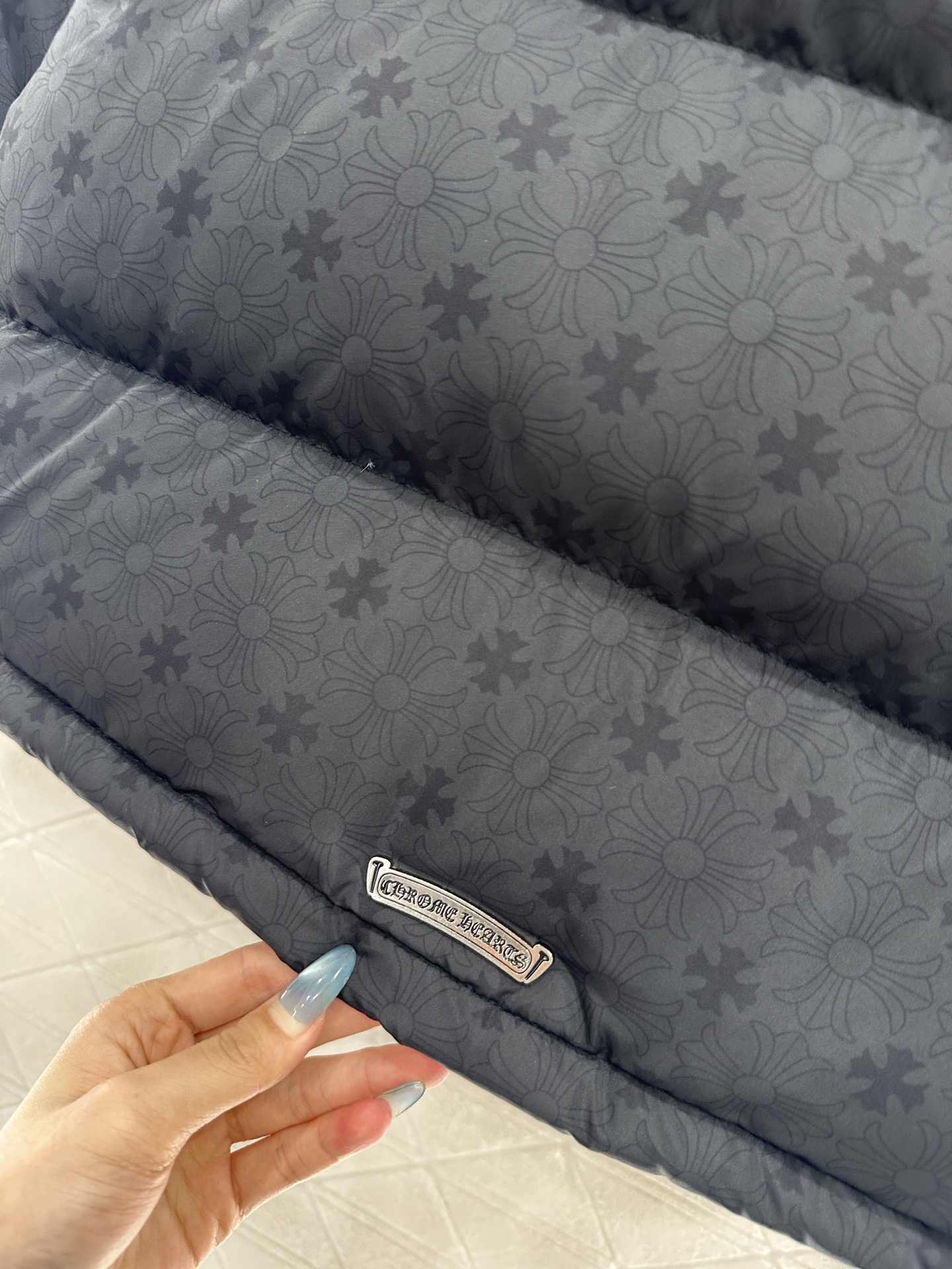 ♥Chrome heart*♥2025新品上架 十字架印花羽绒外套定制YB防风防水尼龙材质，白鹅绒填充内