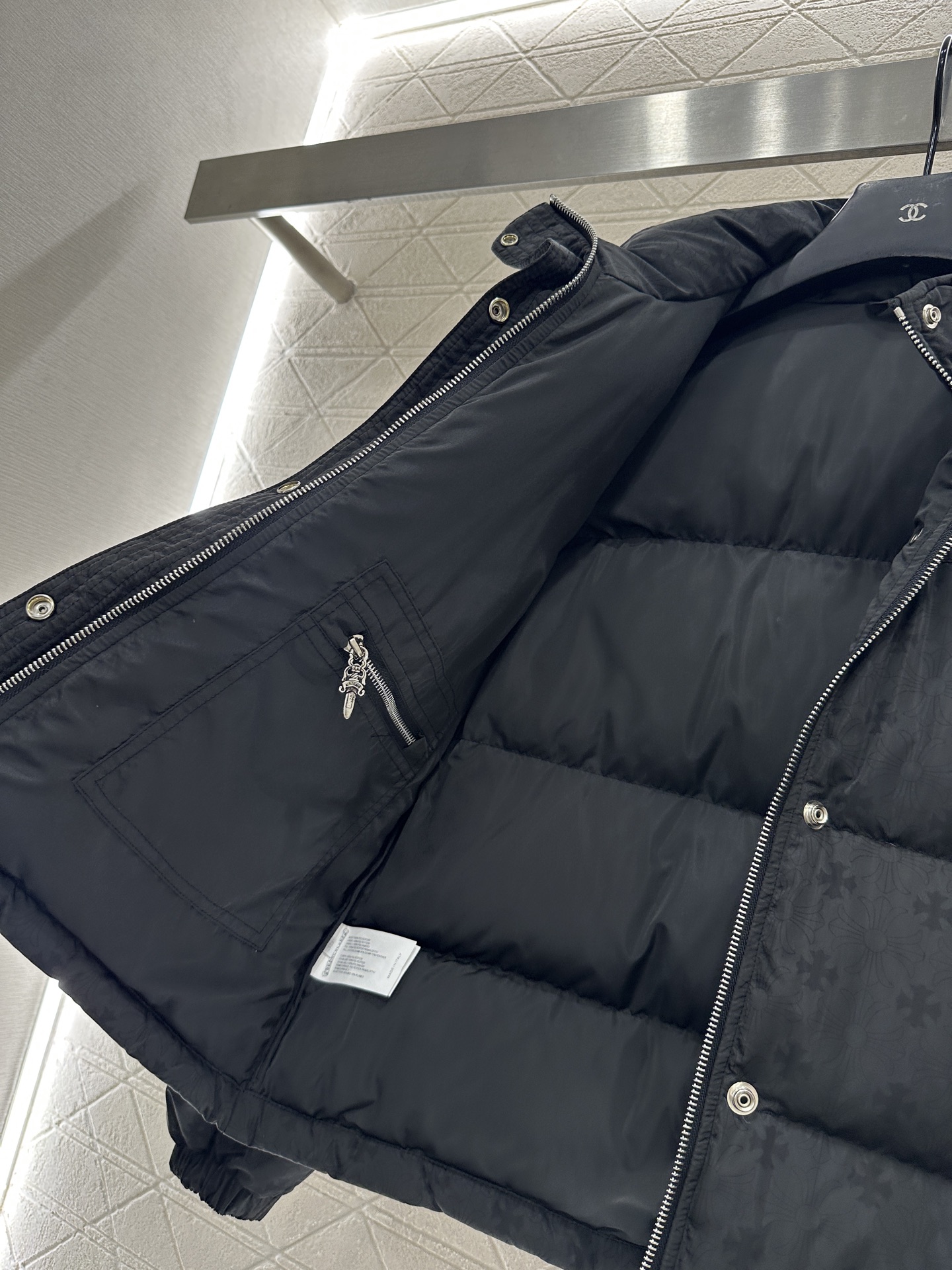 ♥Chrome heart*♥2025新品上架 十字架印花羽绒外套定制YB防风防水尼龙材质，白鹅绒填充内