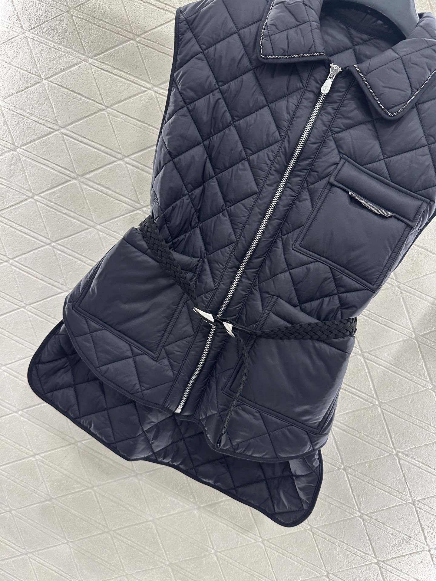 ♥Brunello Cucin*♥2025新品上架 腰带翻领棉服马甲定制YB进口防风防水尼龙材质，羽绒棉