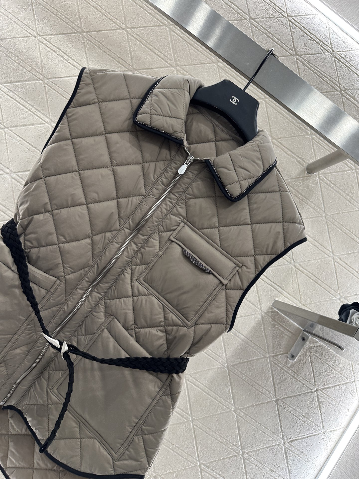 ♥Brunello Cucin*♥2025新品上架 腰带翻领棉服马甲定制YB进口防风防水尼龙材质，羽绒棉