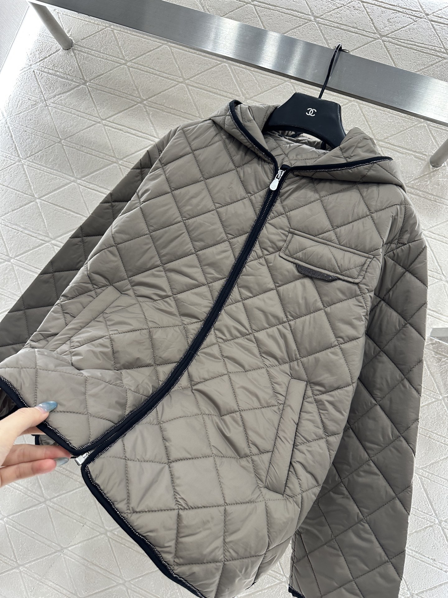 ♥Brunello Cucin*♥2025新品上架 撞色包边连帽棉服外套定制YB进口防风防水尼龙材质，羽