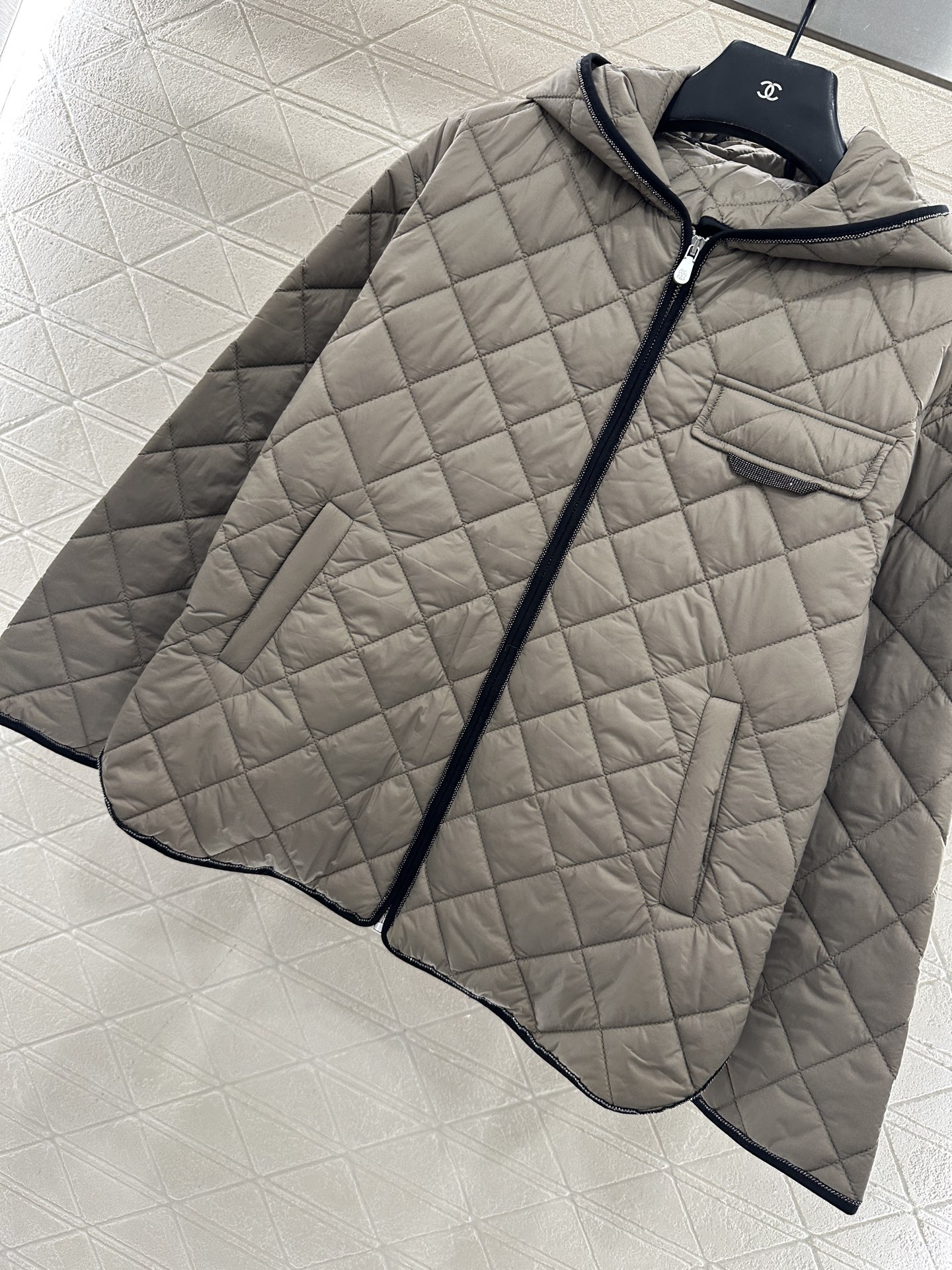 ♥Brunello Cucin*♥2025新品上架 撞色包边连帽棉服外套定制YB进口防风防水尼龙材质，羽