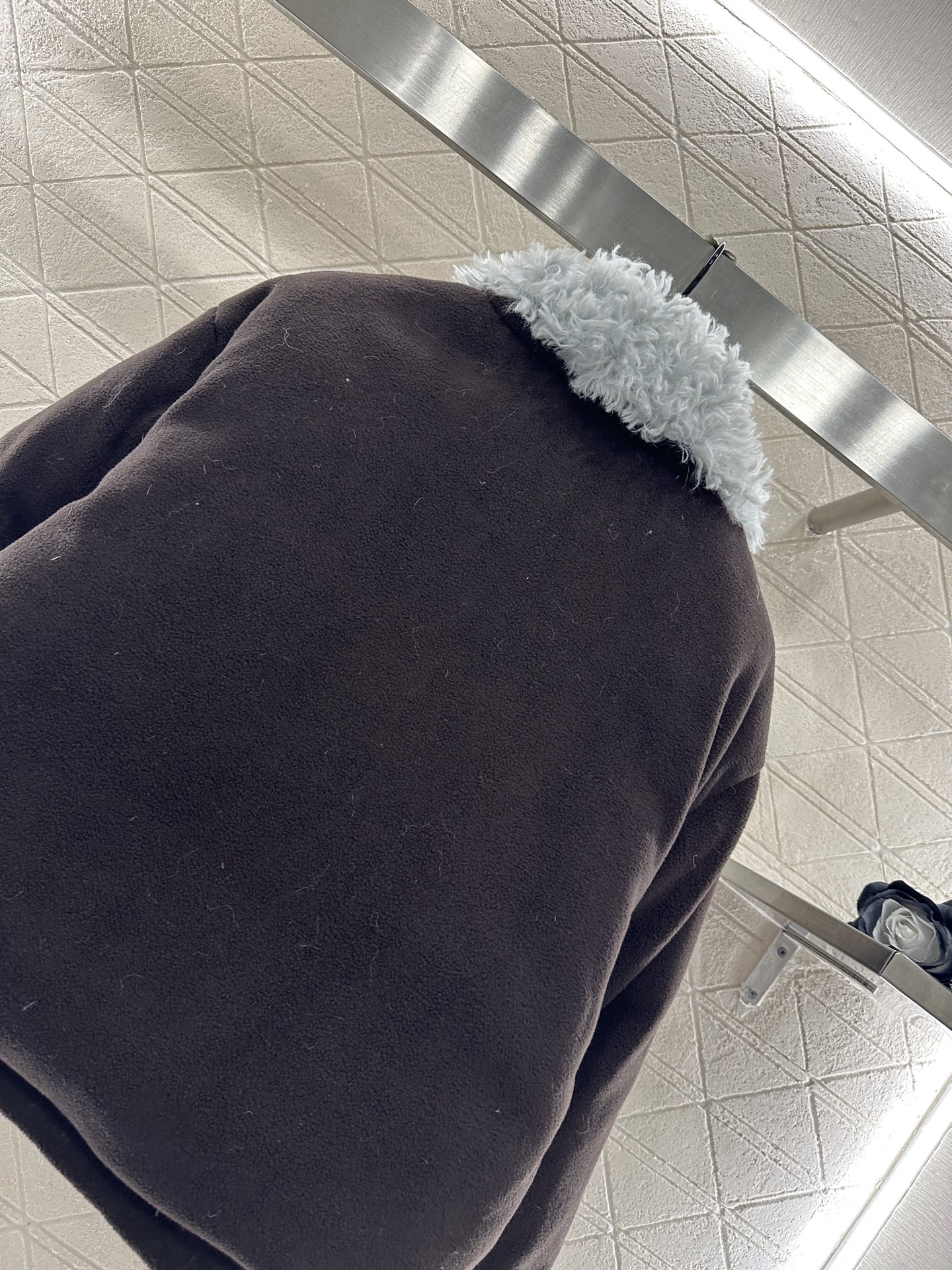 ♥Miumi*♥2025新品上架 拉链泰迪夹克羽绒外套定制YB羊毛材质，白鹅绒填充，保暖性能一绝，外层泰