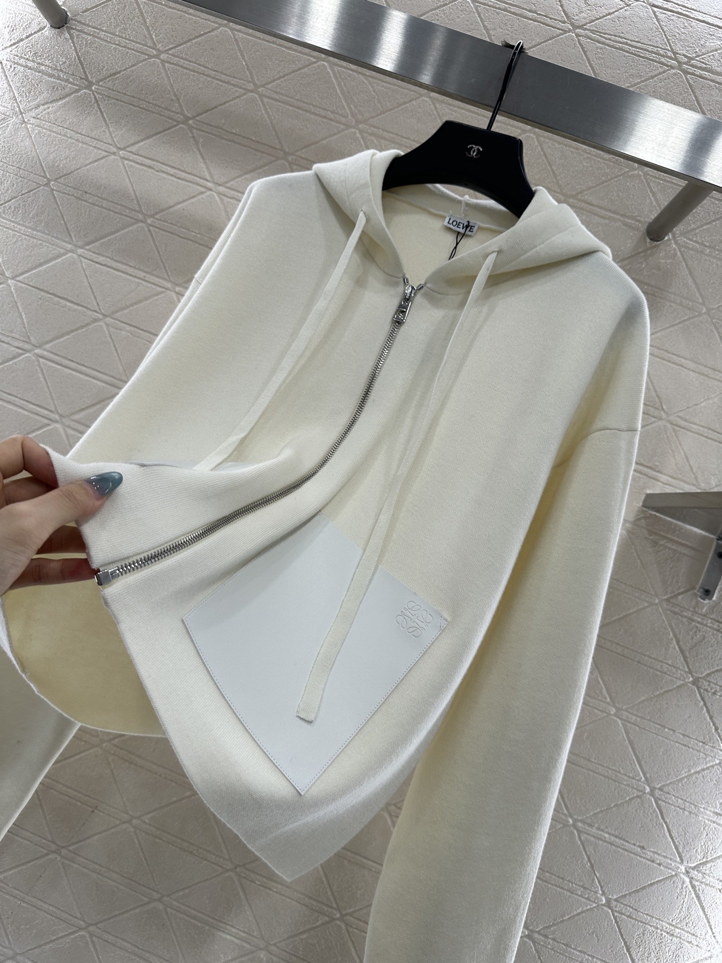 ♥Loew*♥2025新品上架 连帽拉链针织外套定制YB羊毛纱线材质，舒适透气，垂顺有型，连帽针织拉链外