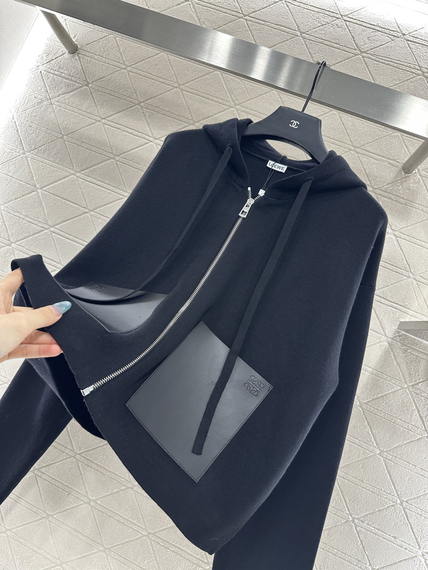 ♥Loew*♥2025新品上架 连帽拉链针织外套定制YB羊毛纱线材质，舒适透气，垂顺有型，连帽针织拉链外