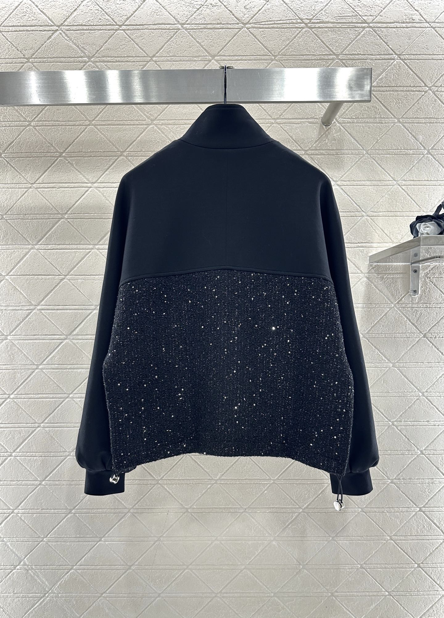 ♥Gucc*♥2025新品上架 拼接毛呢夹克外套定制YB进口羊毛呢材质，肌理明显，质感高级，拉链夹克外套