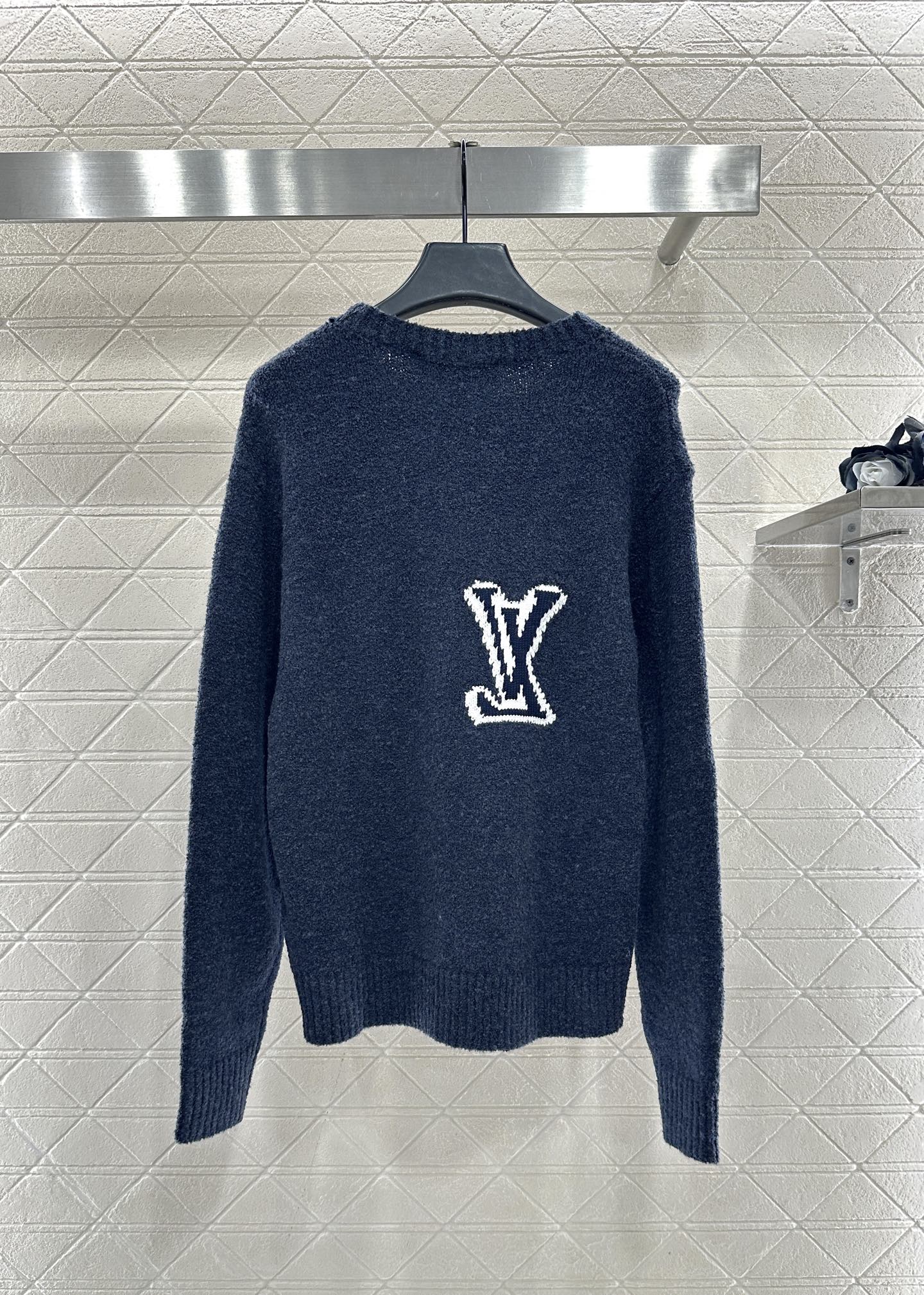 ♥Louis Vuitto*♥2025新品上架 提花针织套头毛衣定制YB羊毛纱线织造，工艺处理，肌理明显