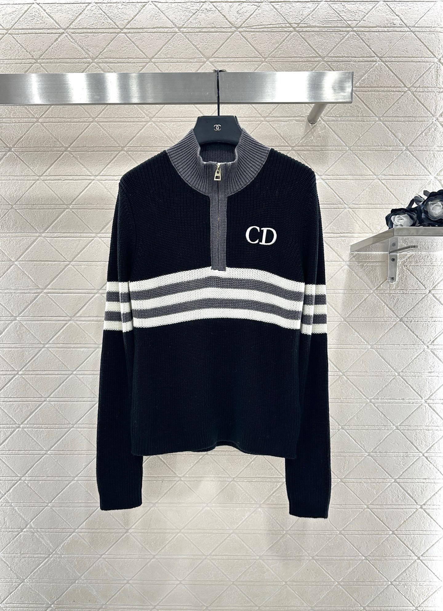 ♥Dio*♥2025新品上架 小高领撞色针织上衣定制YB羊毛纱线织造，细腻柔软，弹力十足，精致翻领上衣版