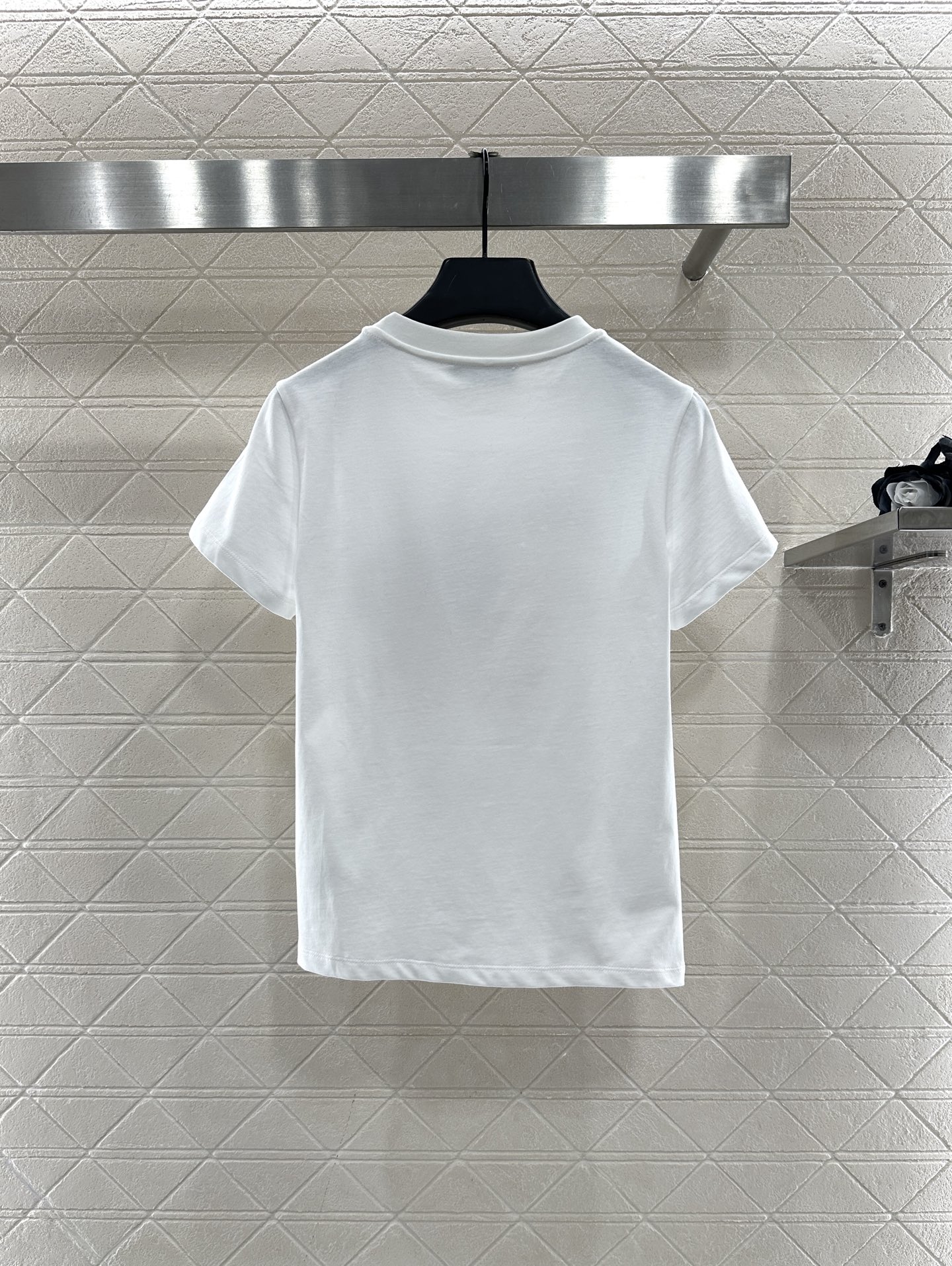 ♥Fend*♥2025新品上架 圆领赛马印花𝑇𝑒𝑒定制YB斜纹全棉材质，质感细腻，透气舒适，常规短袖T恤