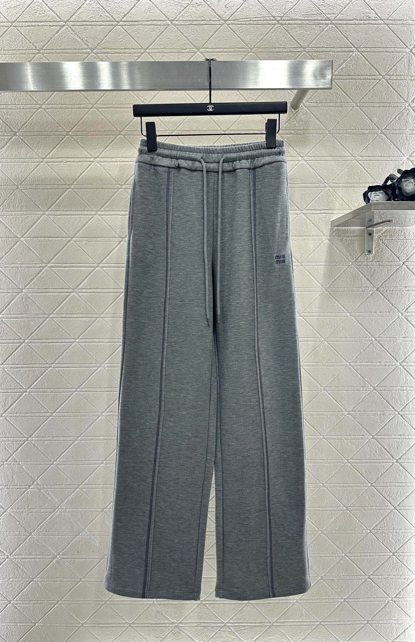 ♥Miumi*♥2025新品上架 半开襟连帽上衣长裤套装定制YB进口羊毛混纺材质，质感光泽，舒适保暖，修