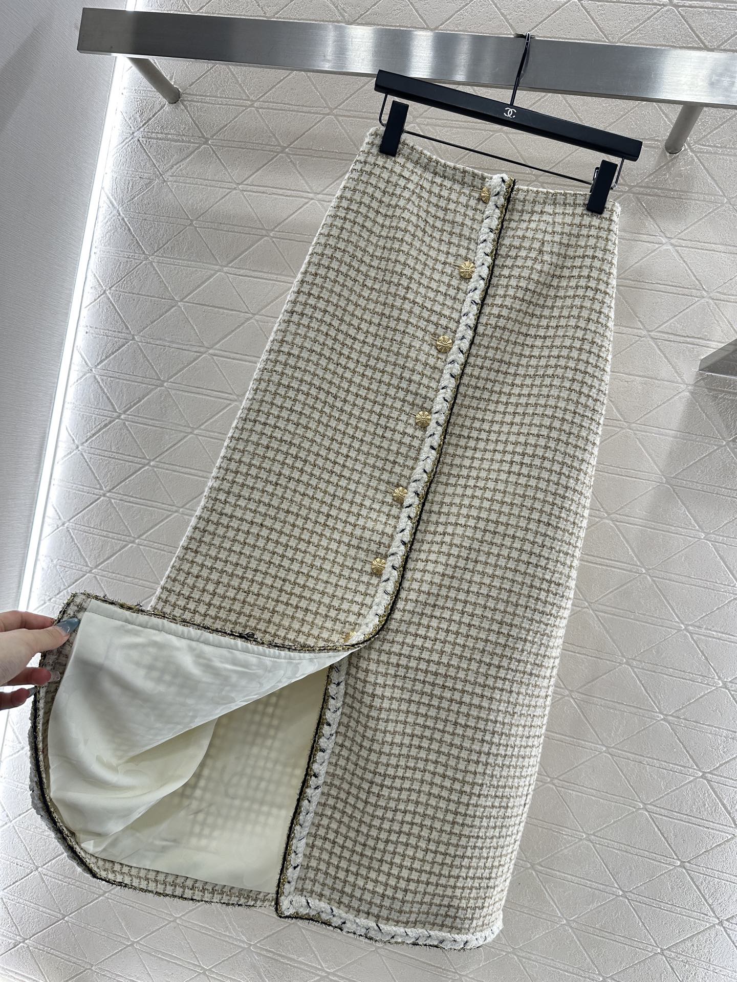 ♥Chane*♥2025新品上架 编织格纹马甲半裙套装定制YB进口粗纺羊毛呢材质，肌理明显，质感上乘，粗