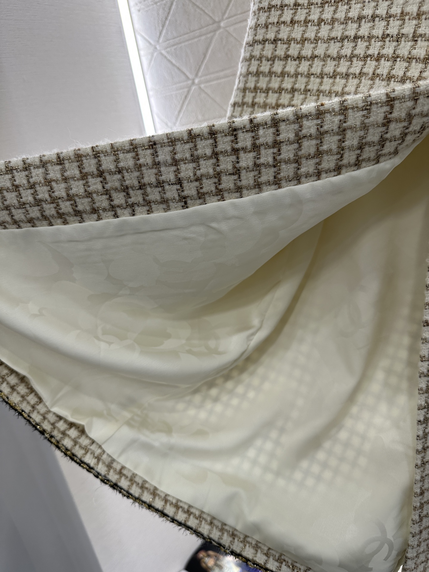 ♥Chane*♥2025新品上架 编织格纹马甲半裙套装定制YB进口粗纺羊毛呢材质，肌理明显，质感上乘，粗