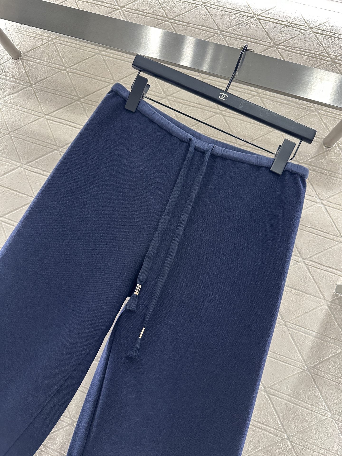 ♥Chane*♥2025新品上架 捆边抽绳阔腿长裤定制YB进口羊毛混纺材质，面料柔挺舒适，垂顺有型，高腰