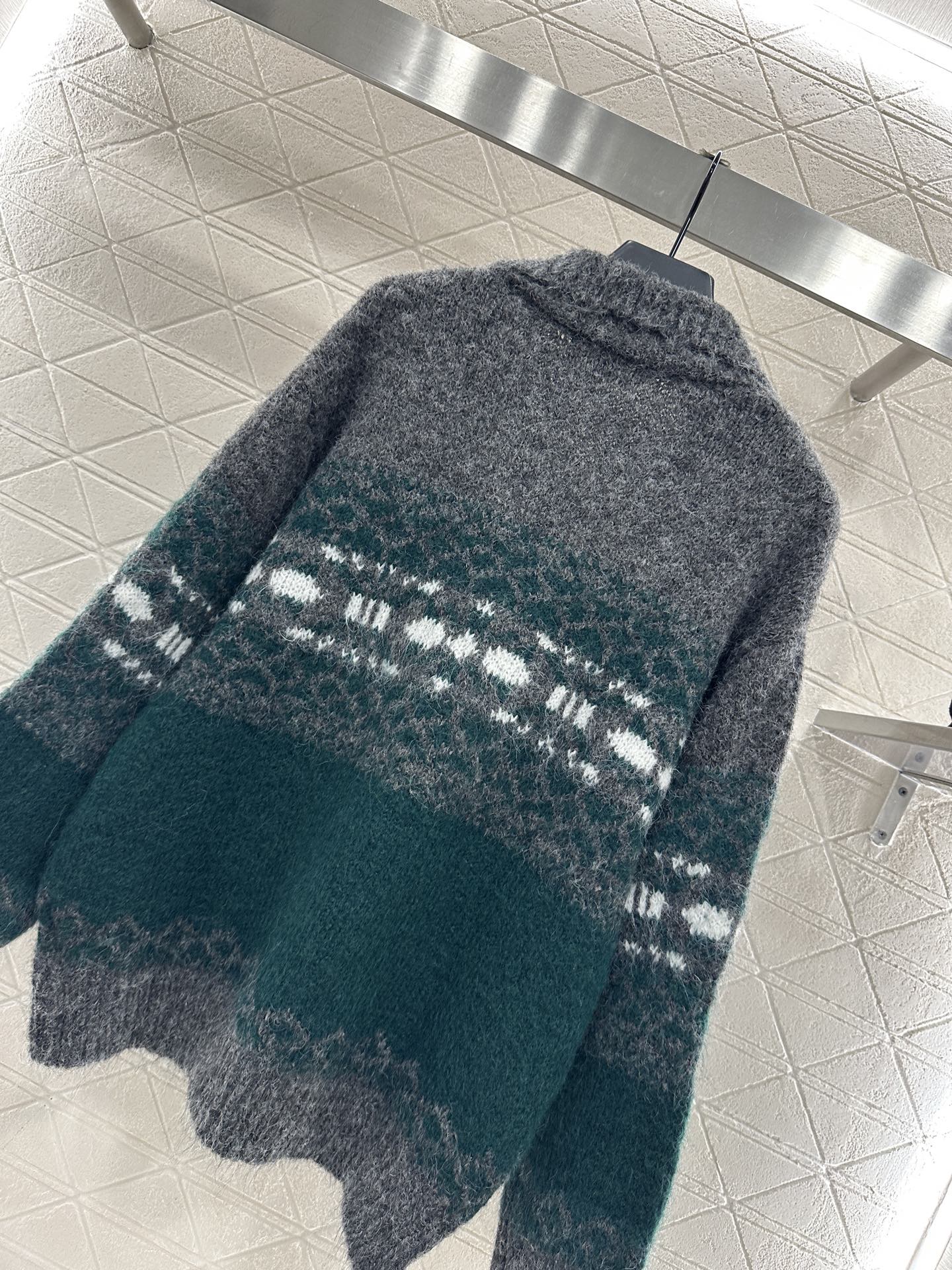 ♥Miumi*♥2025新品上架 翻领半开襟费尔岛针织上衣定制YB羊毛纱线织造，质感高级，舒适柔软，翻领