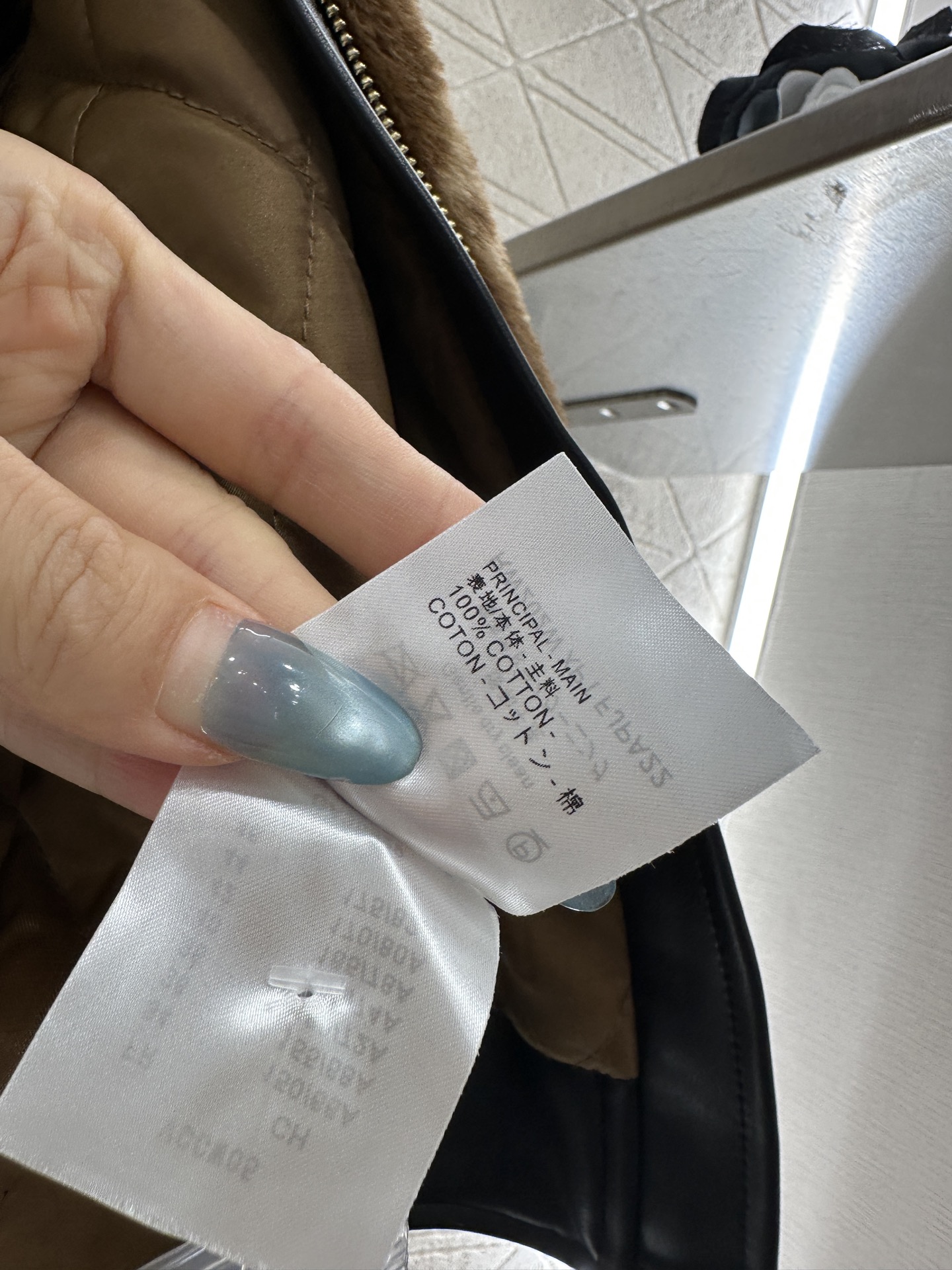 ♥Louis vuitto*♥2025新品上架 拼接皮革泰迪羊羔外套定制YB泰迪羊羔绒材质，毛量充足，防