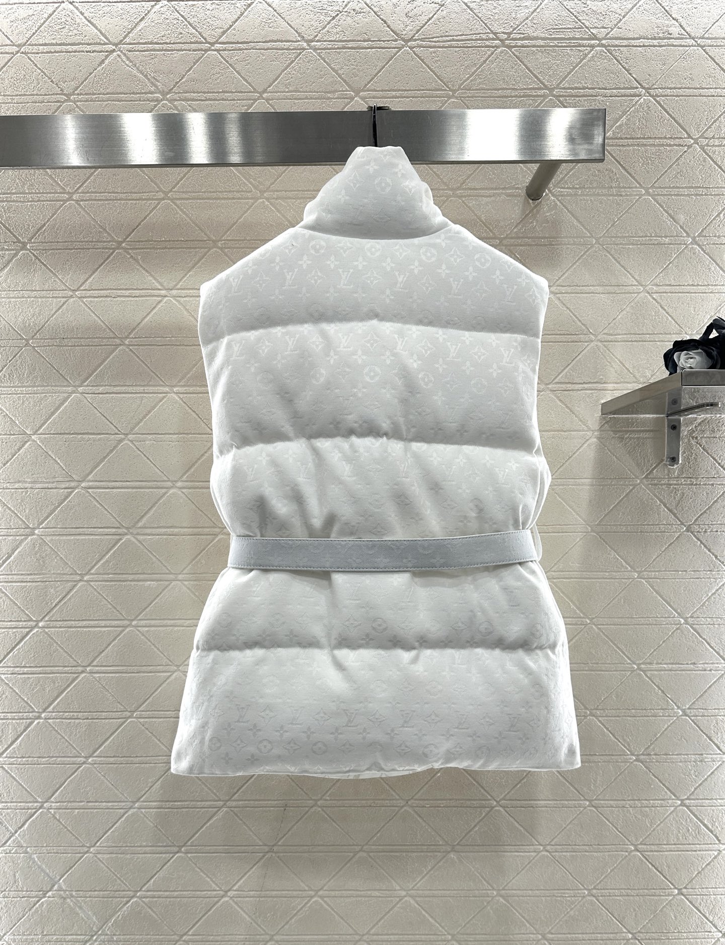 ♥Louis vuitto*♥2025新品上架 立领提花羽绒背心定制YB进口提花材质，羽绒填充内里，整件