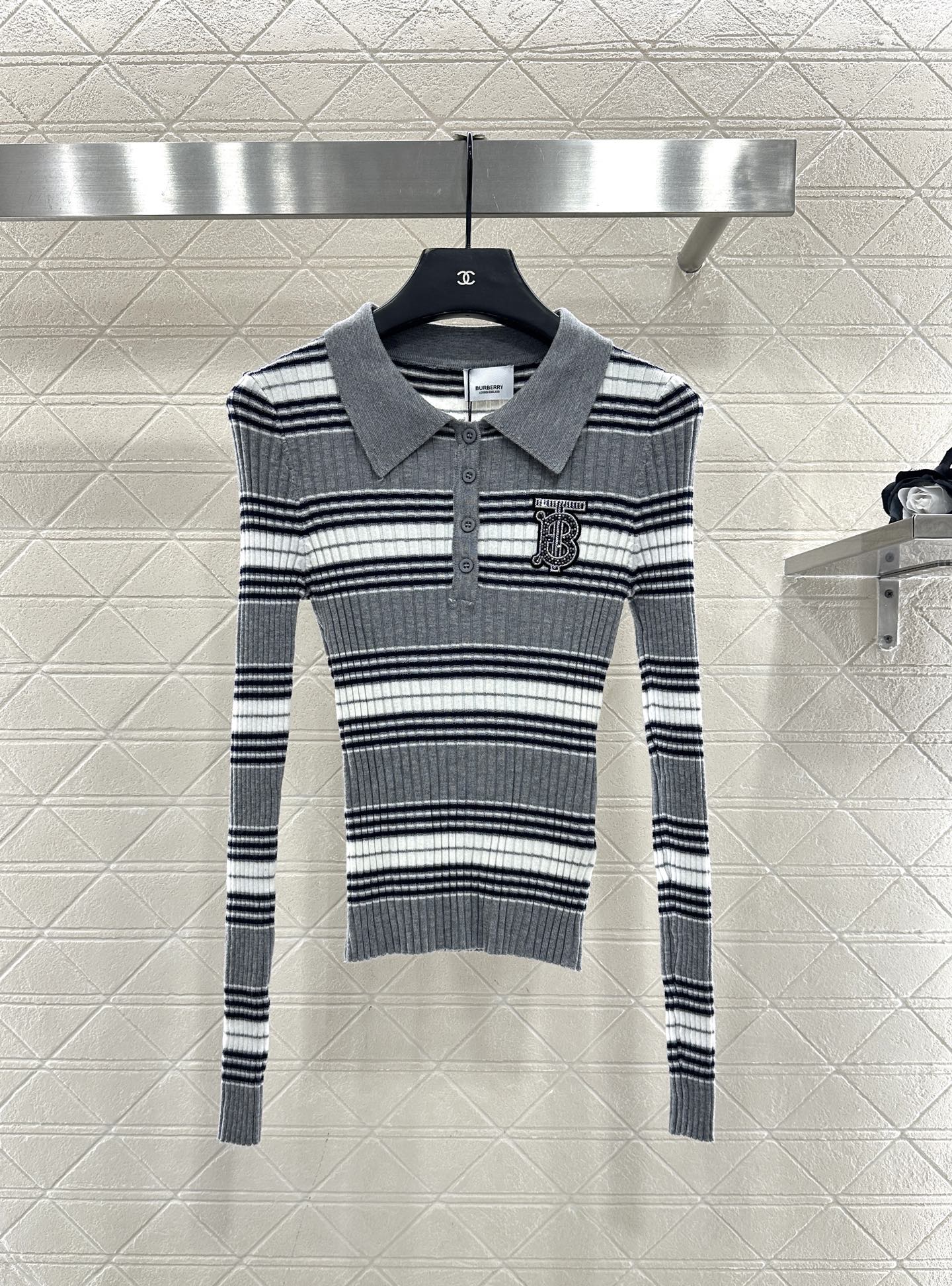 ♥BBR*♥2025新品上架 条纹针织长袖定制YB羊毛纱线织造，弹力舒适，质感十足，翻领Polo针织上衣