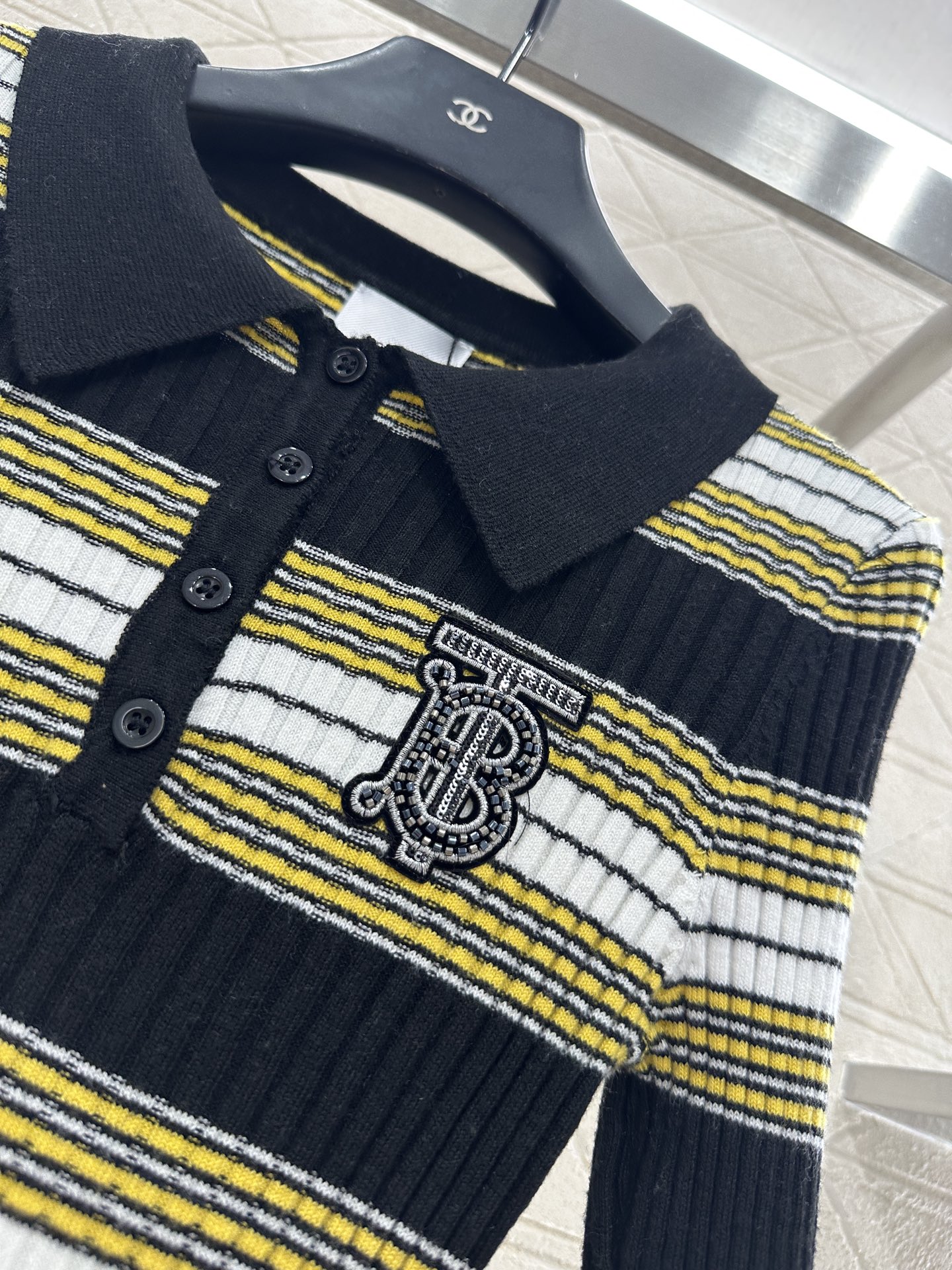 ♥BBR*♥2025新品上架 条纹针织长袖定制YB羊毛纱线织造，弹力舒适，质感十足，翻领Polo针织上衣